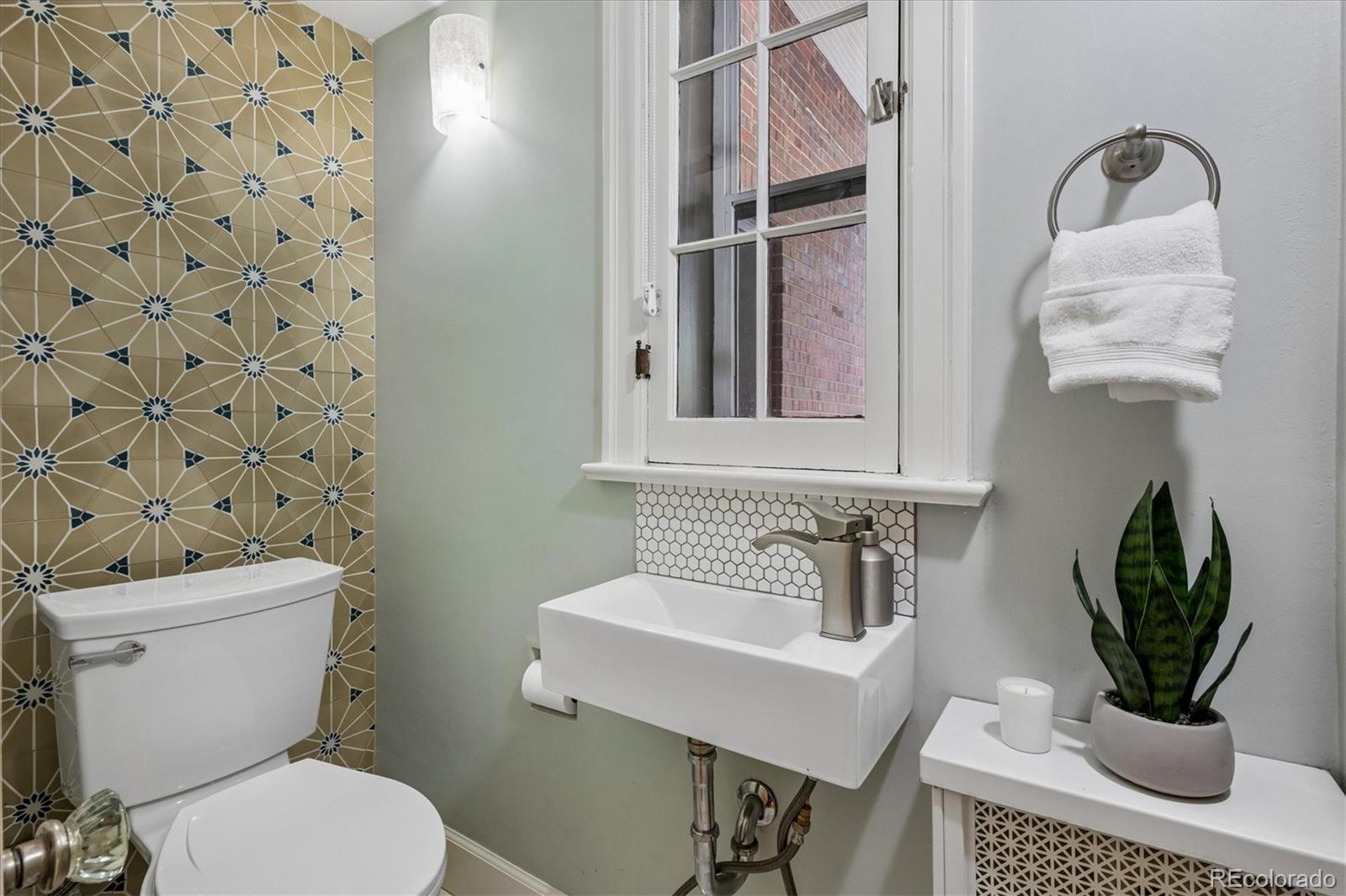 MLS Image #15 for 1745  monaco parkway,denver, Colorado