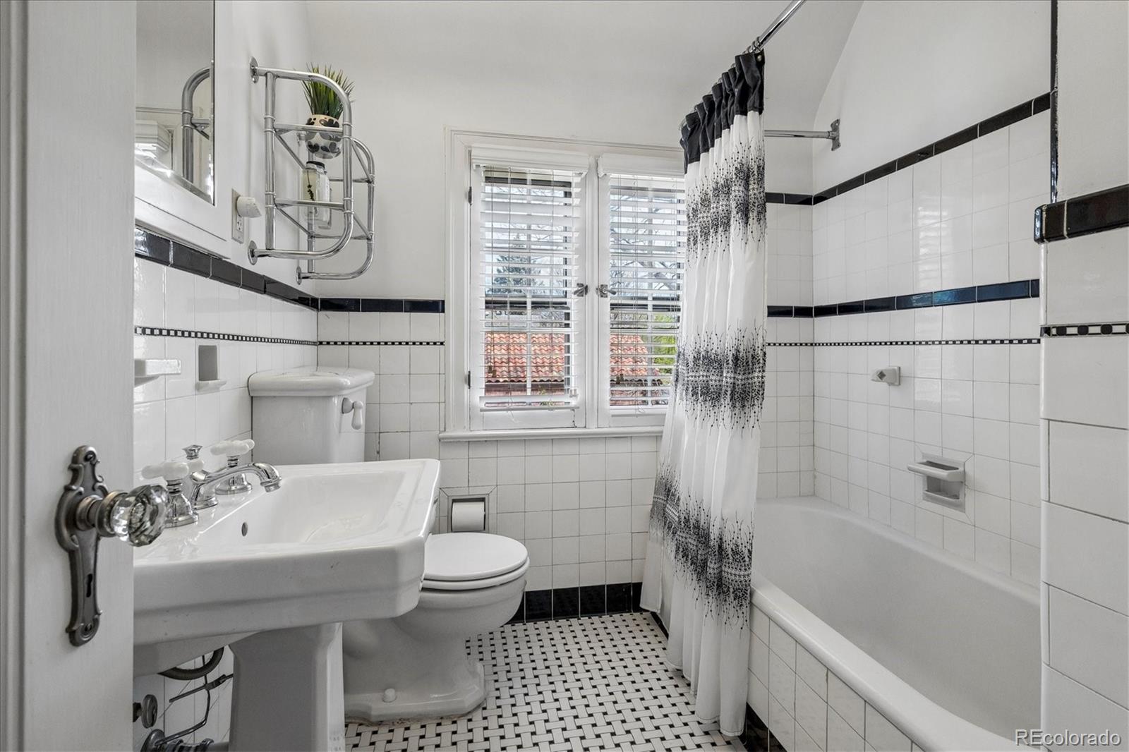 MLS Image #27 for 1745  monaco parkway,denver, Colorado