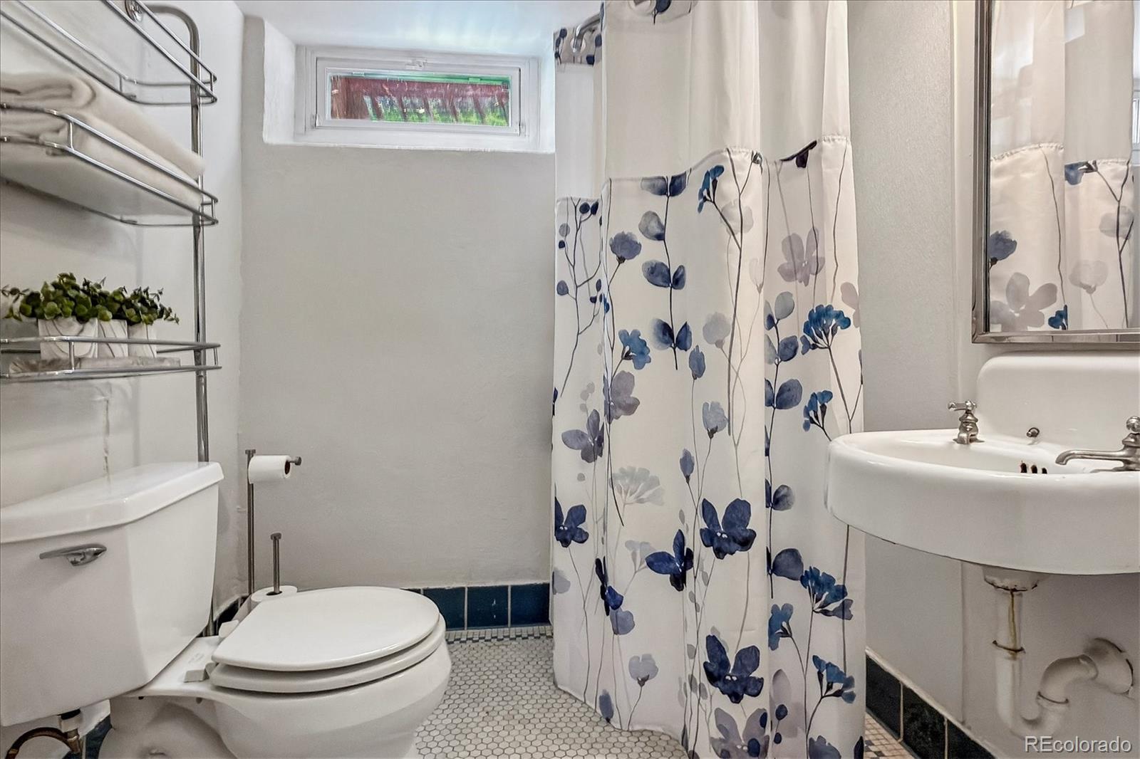 MLS Image #33 for 1745  monaco parkway,denver, Colorado