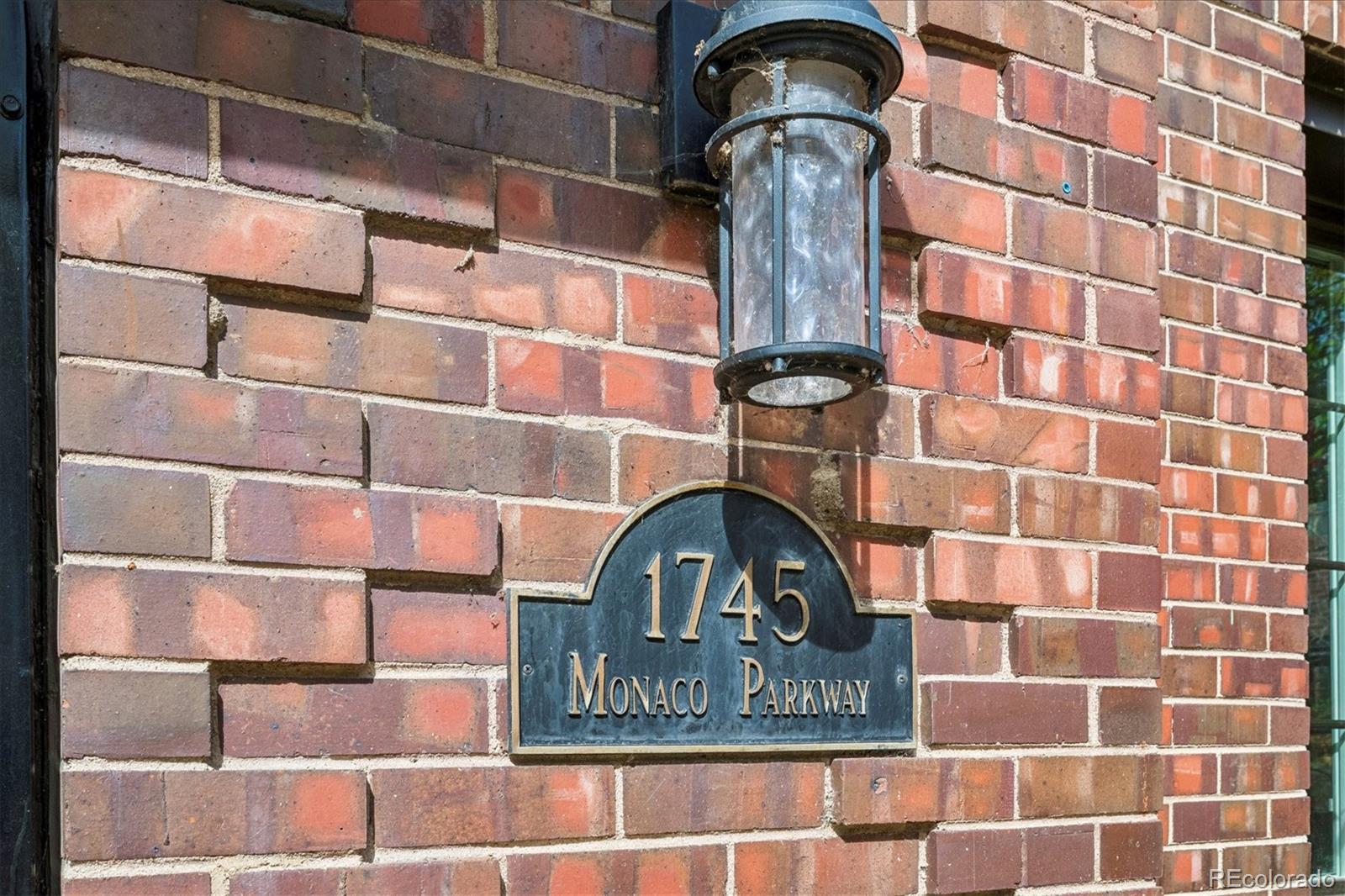 MLS Image #4 for 1745  monaco parkway,denver, Colorado