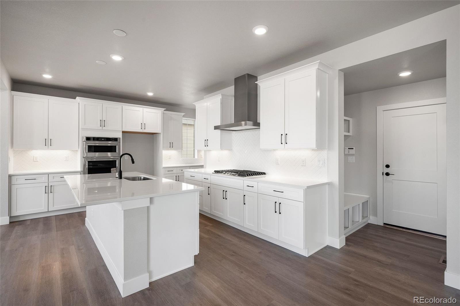 MLS Image #16 for 8652  whiteclover street,littleton, Colorado