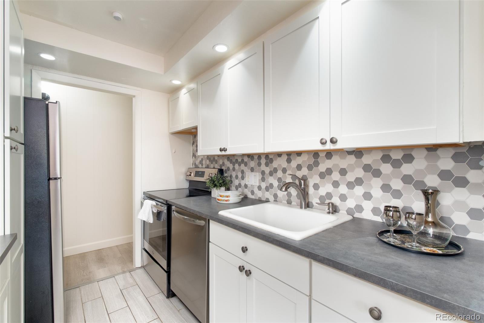 MLS Image #9 for 10115 w 25th avenue 16,lakewood, Colorado