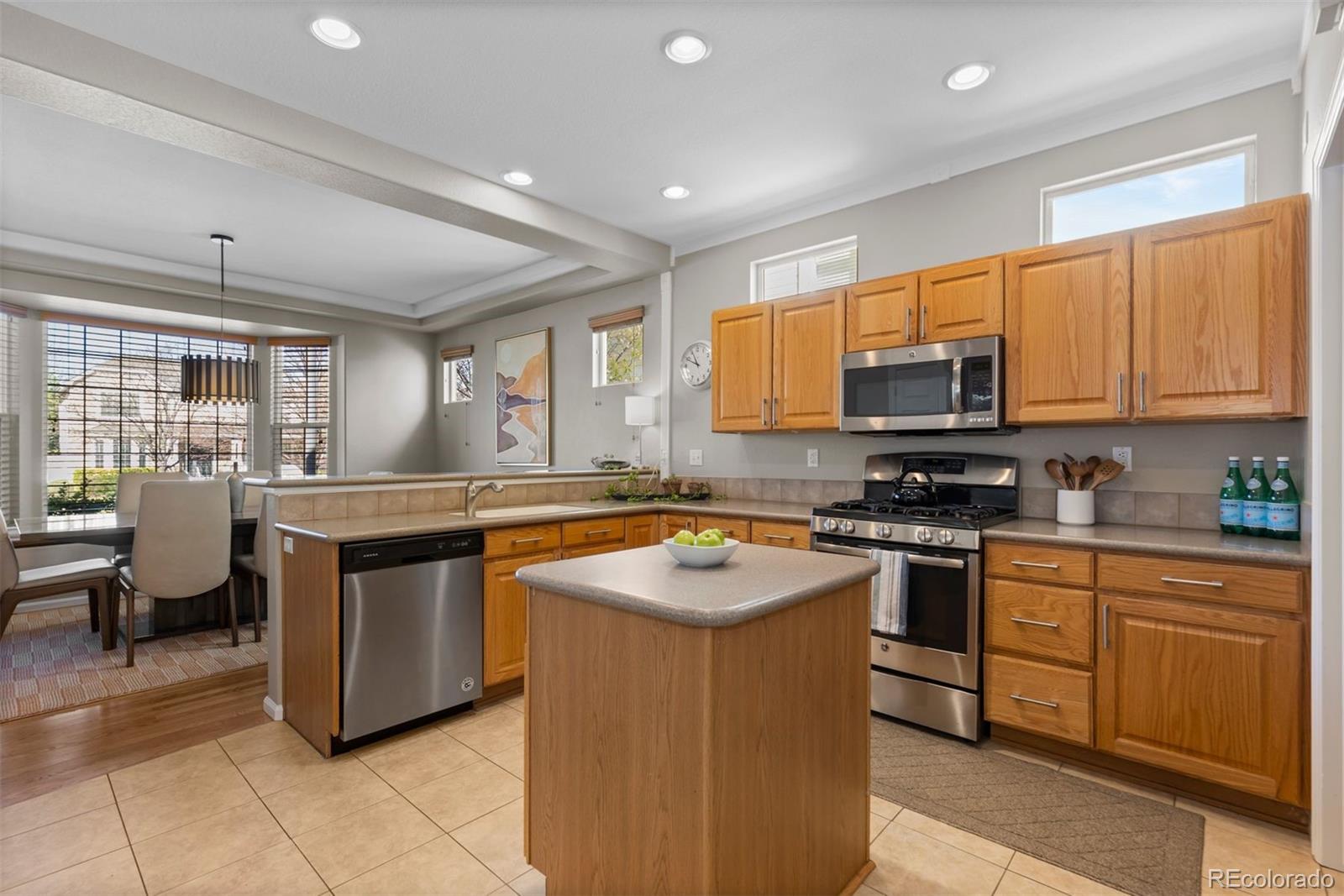 MLS Image #15 for 64 s rosemary street,denver, Colorado