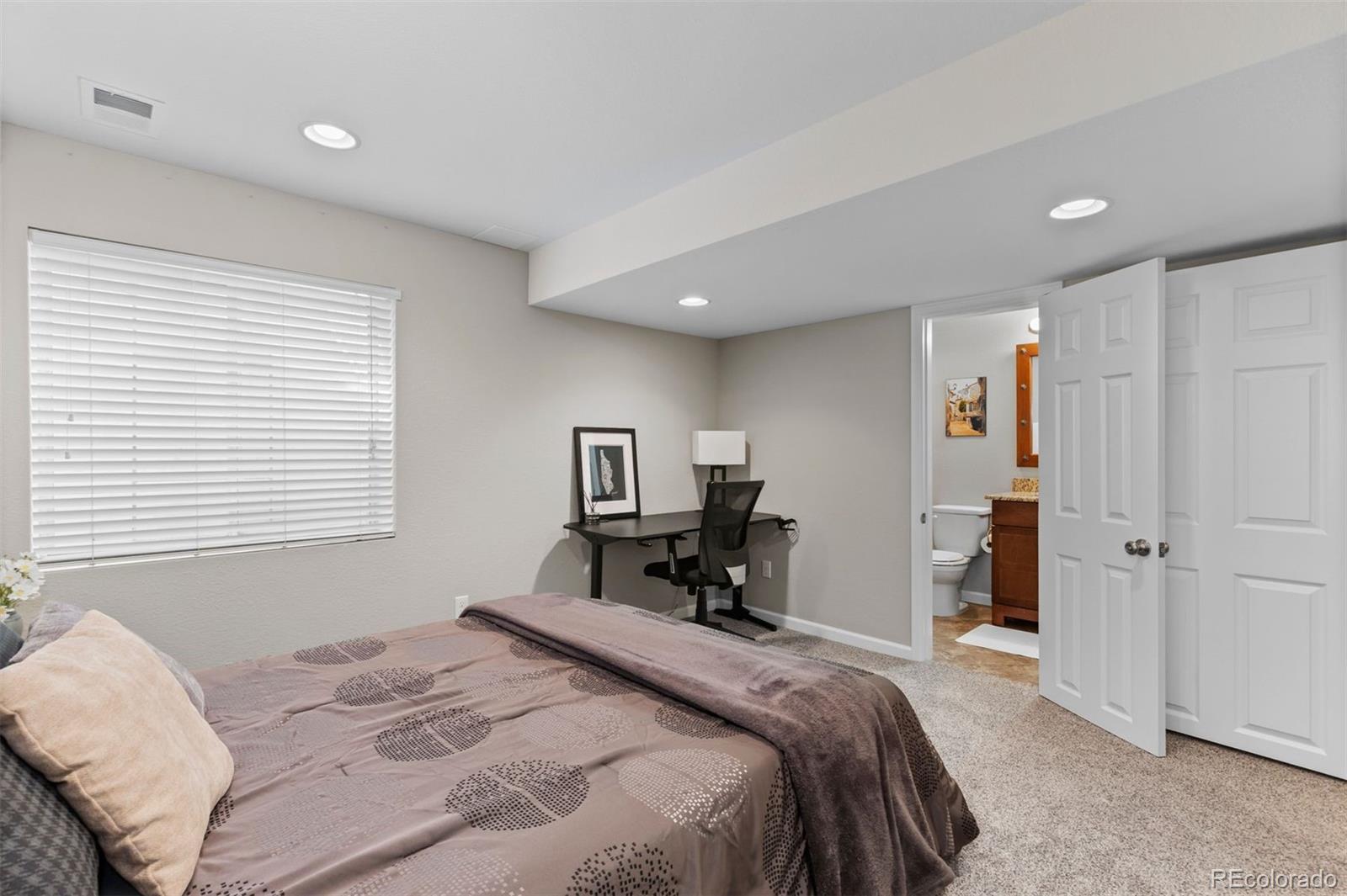MLS Image #29 for 64 s rosemary street,denver, Colorado