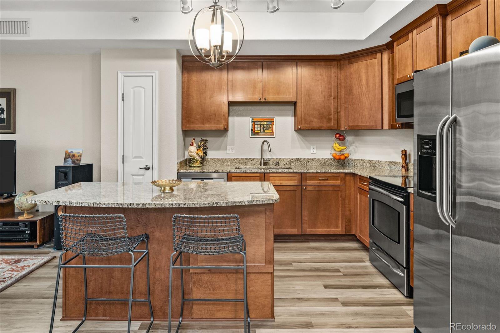 MLS Image #15 for 640  11th street 203,golden, Colorado