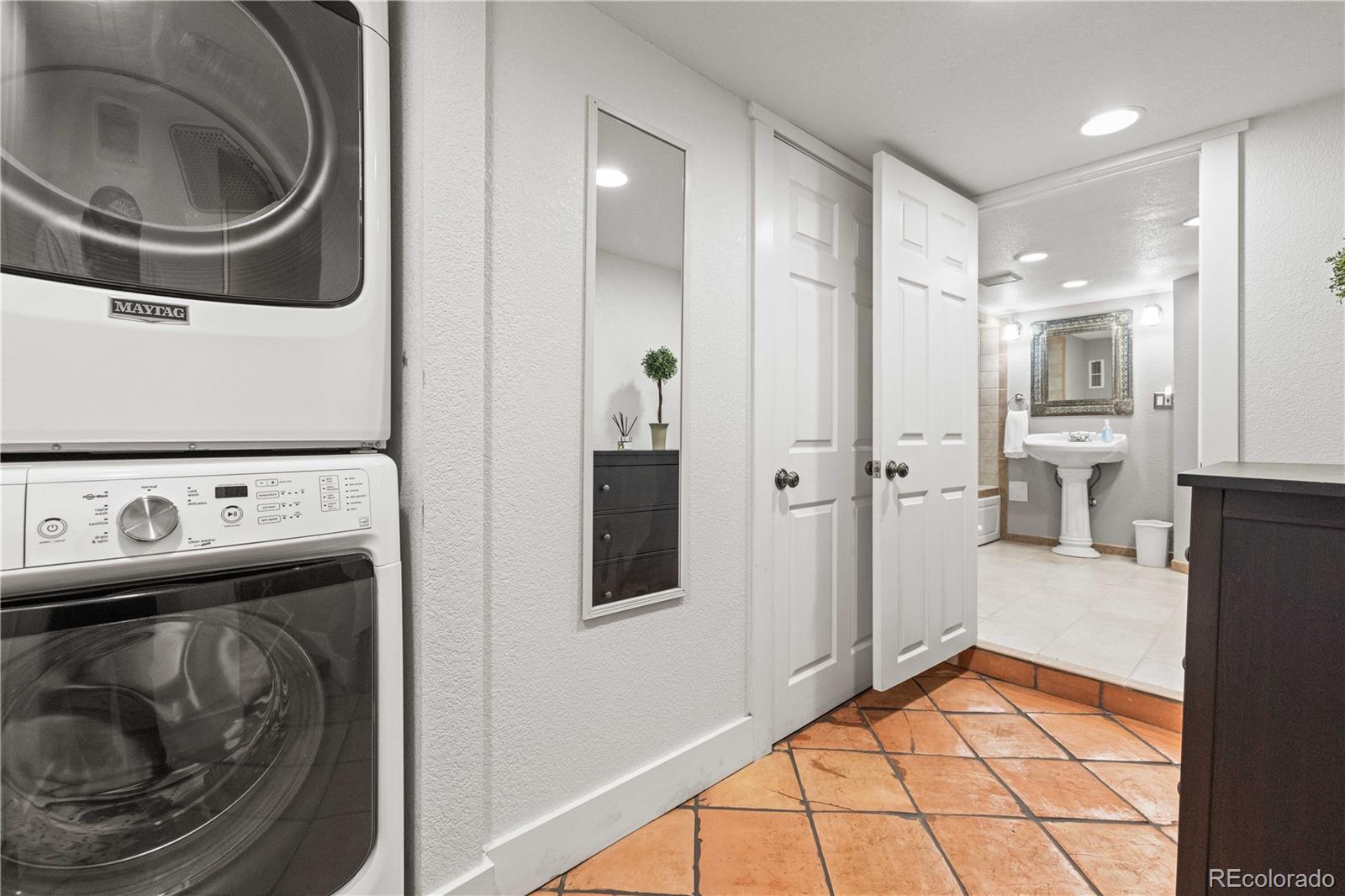 MLS Image #29 for 3416 e 16th avenue,denver, Colorado