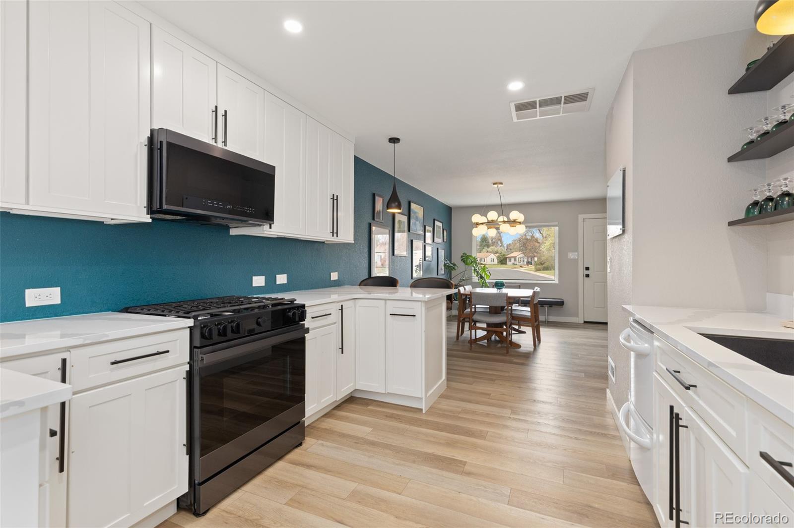 MLS Image #10 for 5231 e dartmouth avenue,denver, Colorado