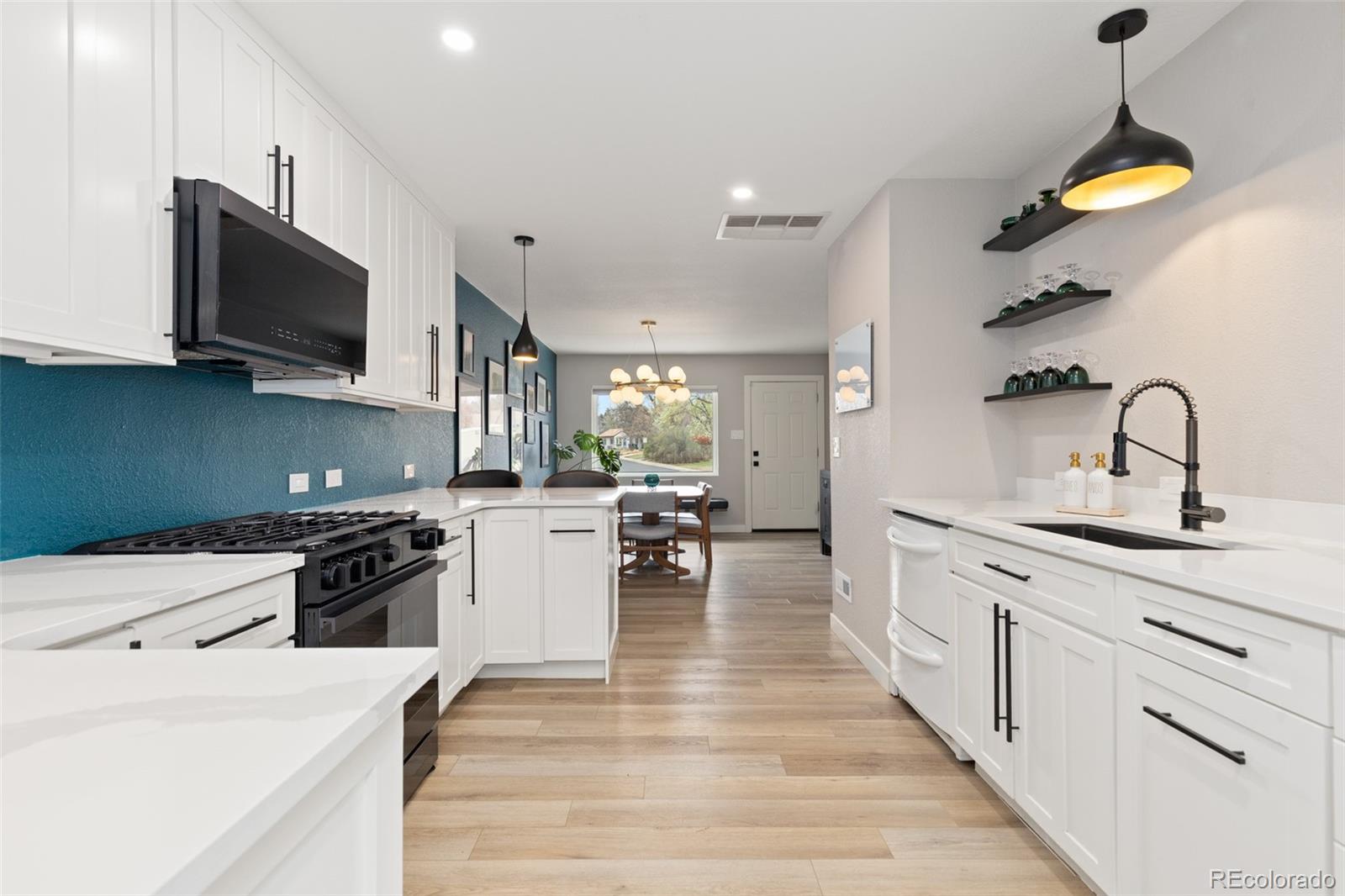 MLS Image #9 for 5231 e dartmouth avenue,denver, Colorado