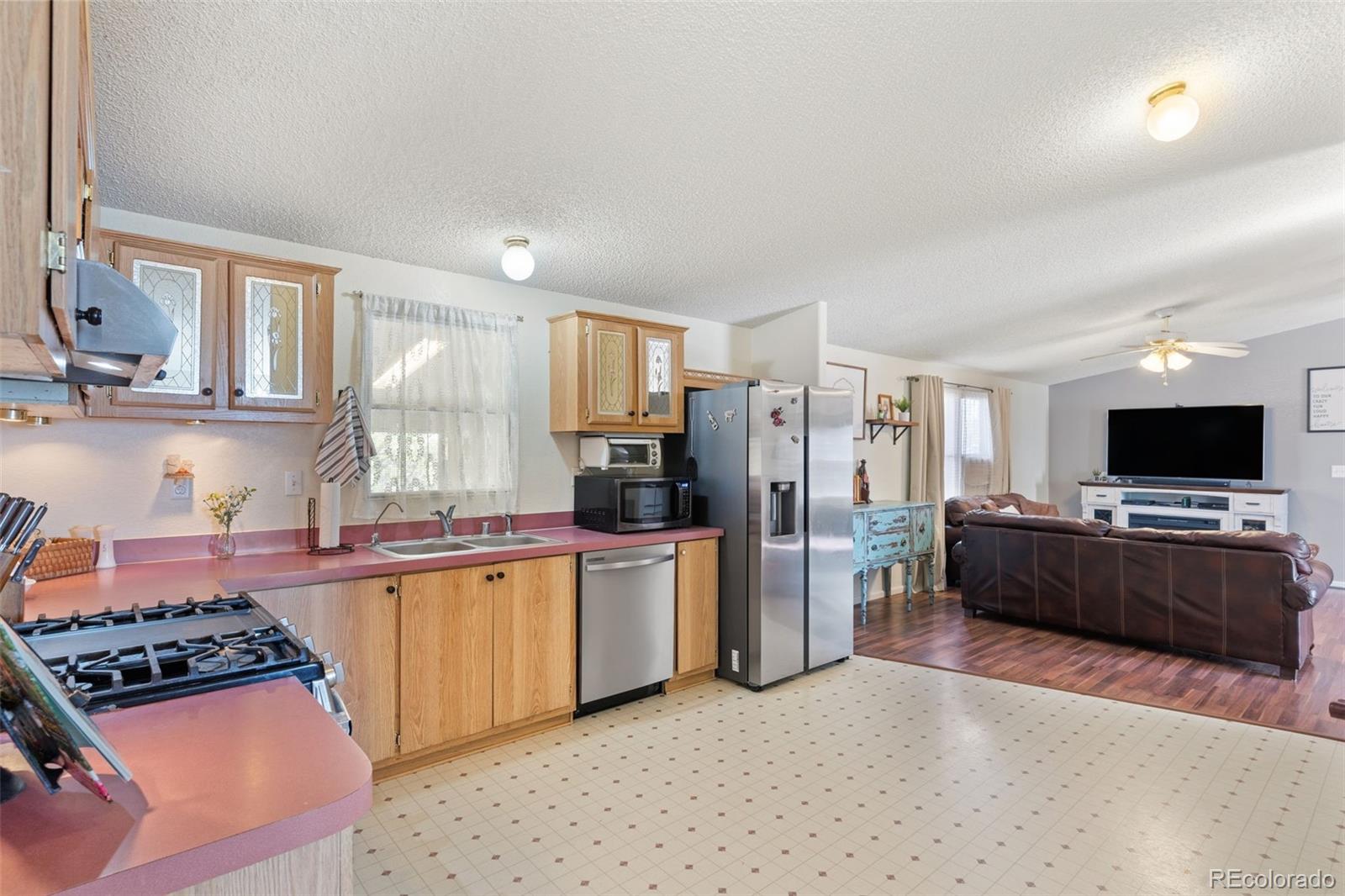 MLS Image #14 for 23760  fleet street,colorado springs, Colorado
