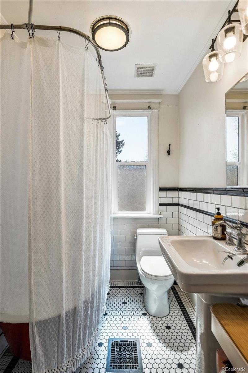 MLS Image #21 for 335 s emerson street,denver, Colorado