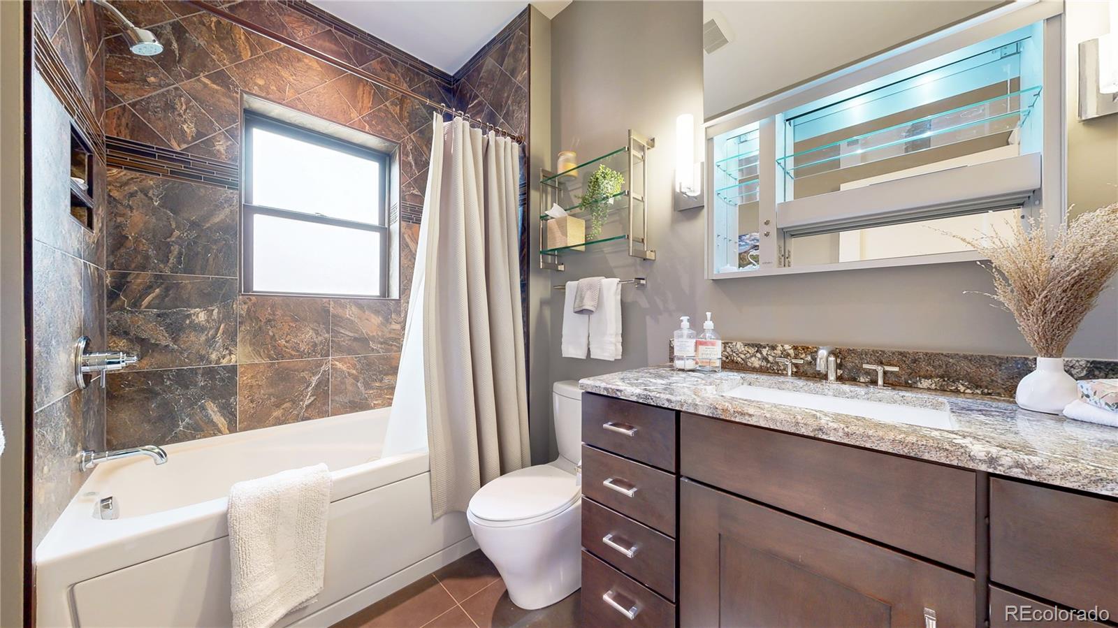 MLS Image #18 for 782  madison street,denver, Colorado