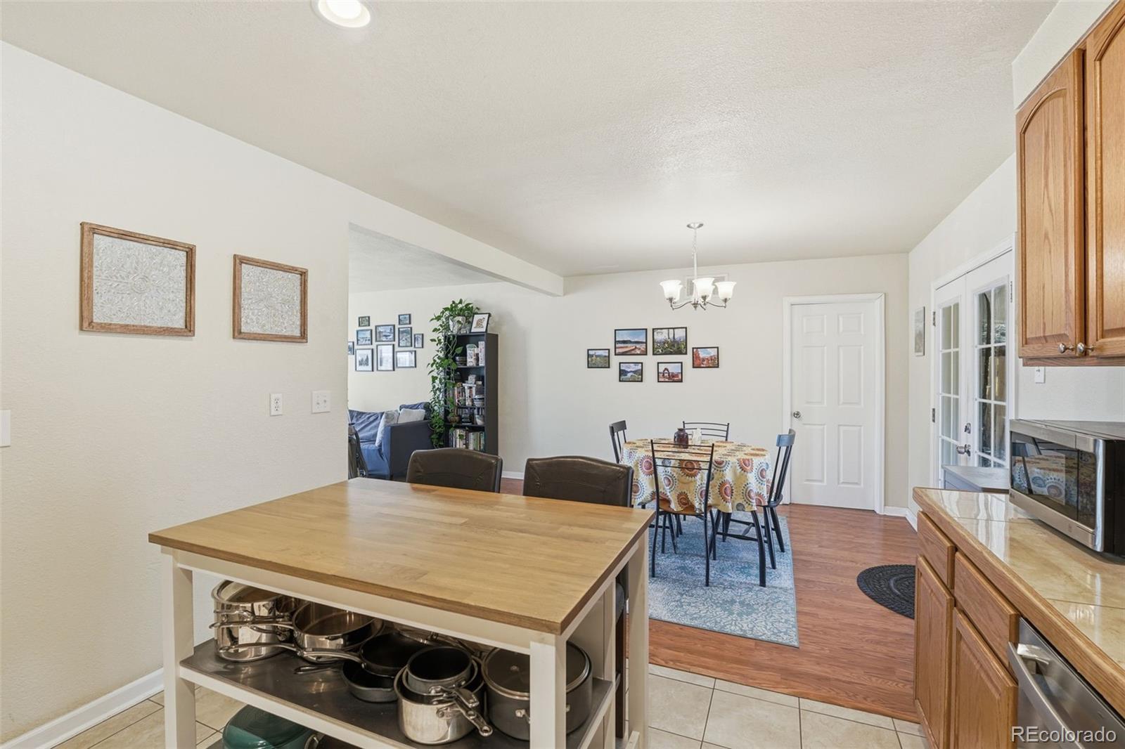 MLS Image #16 for 811  ursula street,aurora, Colorado