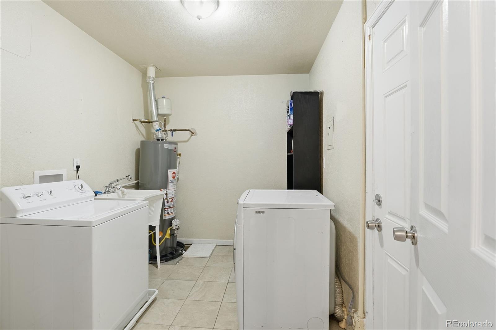 MLS Image #22 for 811  ursula street,aurora, Colorado