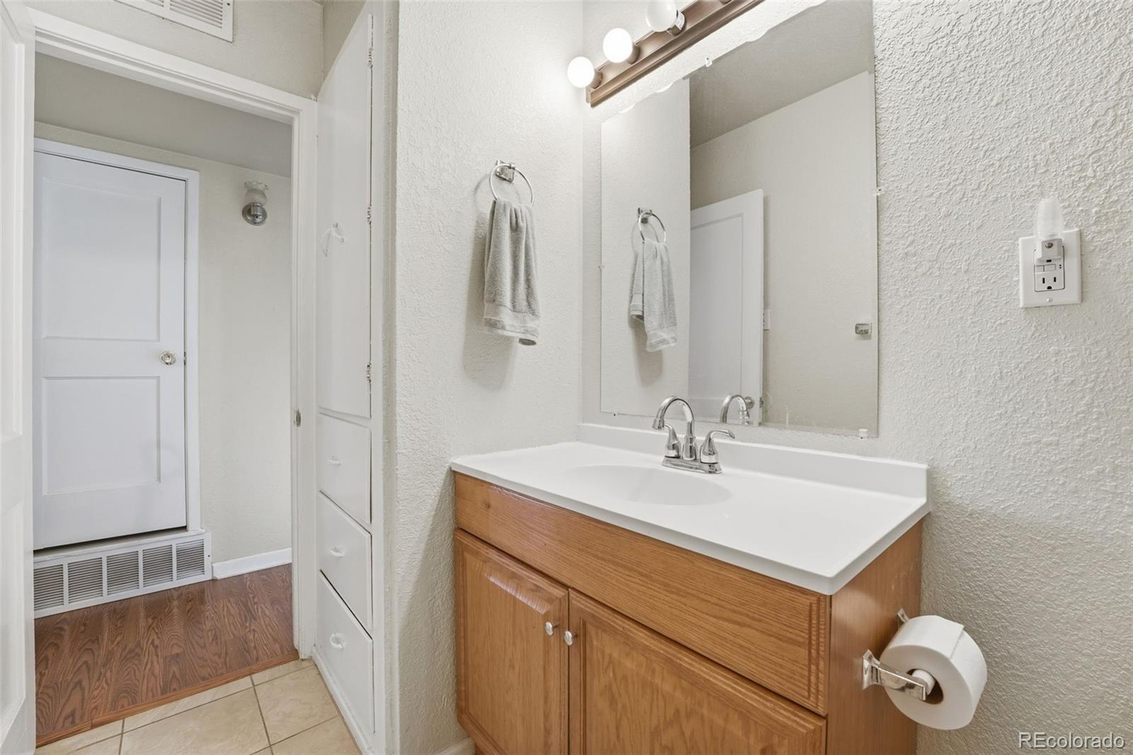 MLS Image #29 for 811  ursula street,aurora, Colorado