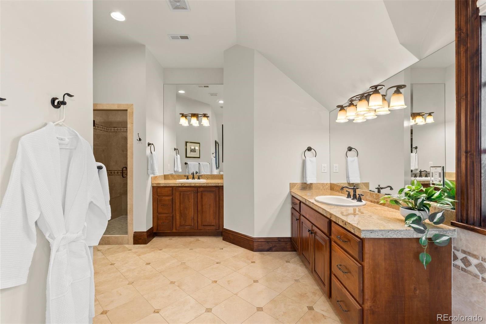 MLS Image #23 for 7800 e 6th avenue,denver, Colorado