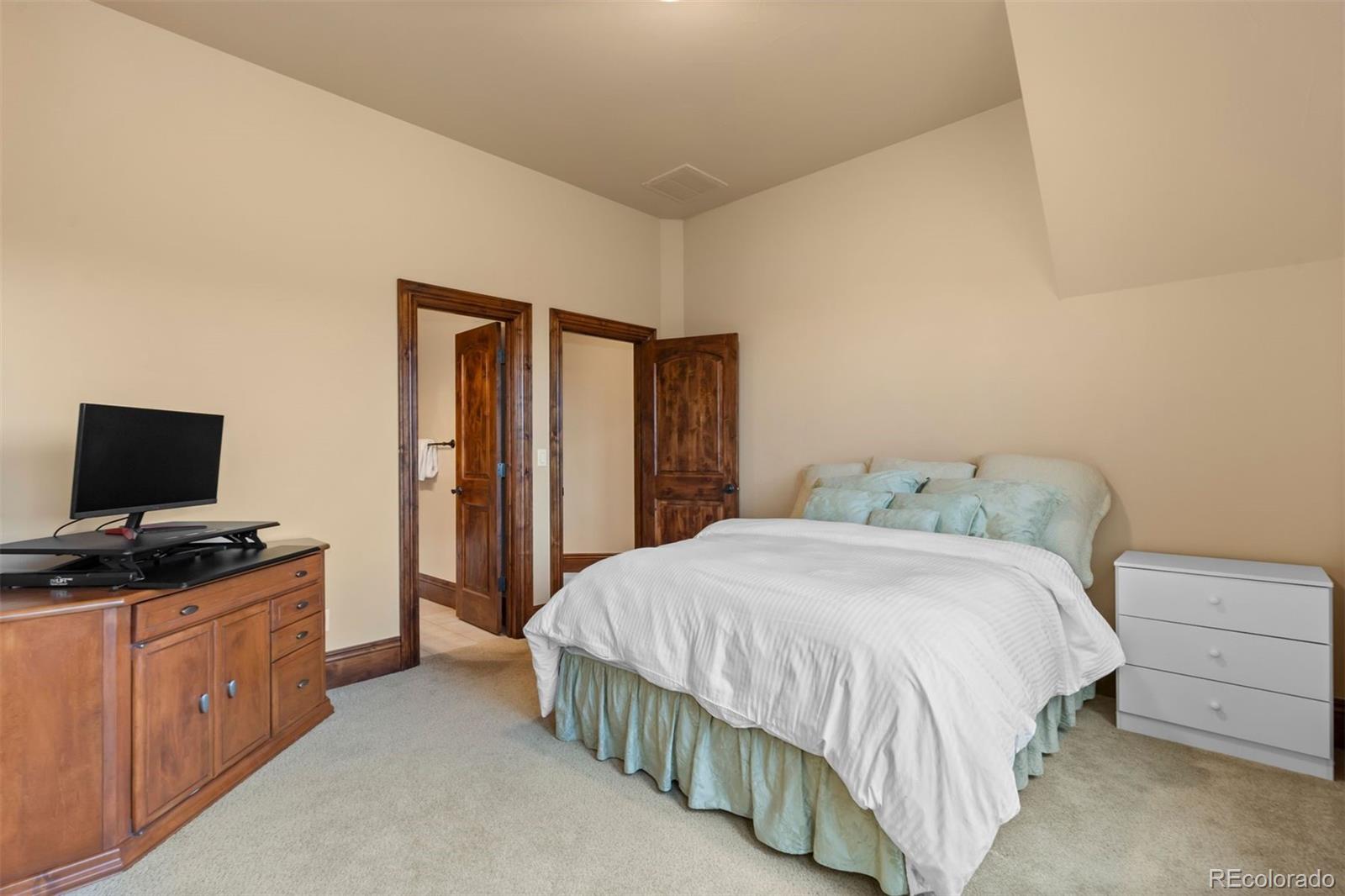 MLS Image #31 for 7800 e 6th avenue,denver, Colorado