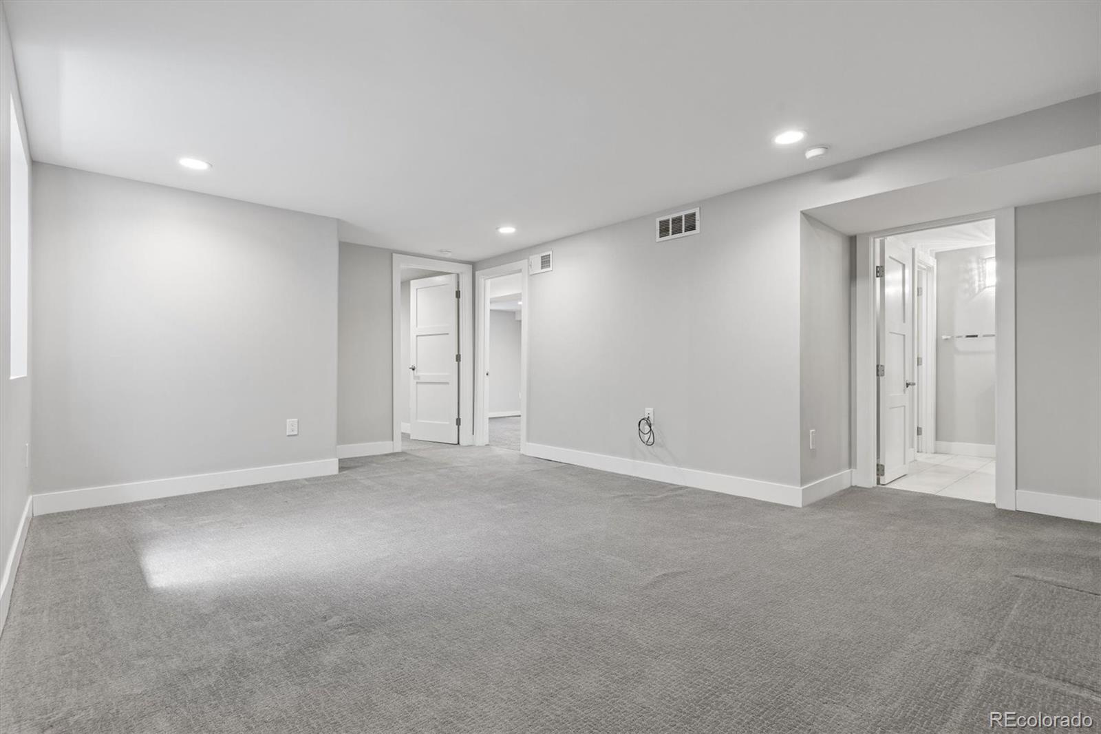 MLS Image #34 for 895 s glencoe street,denver, Colorado