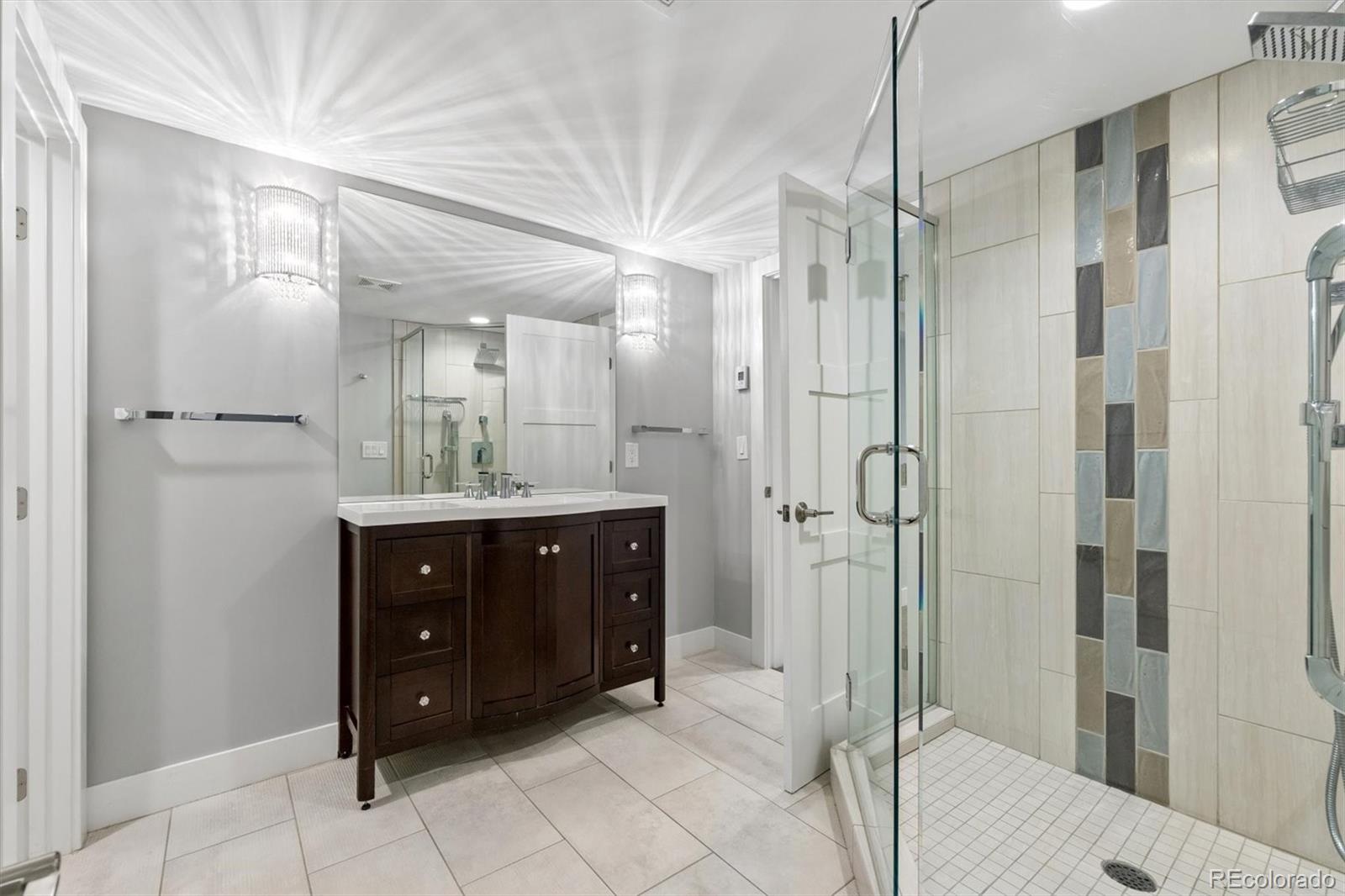 MLS Image #38 for 895 s glencoe street,denver, Colorado