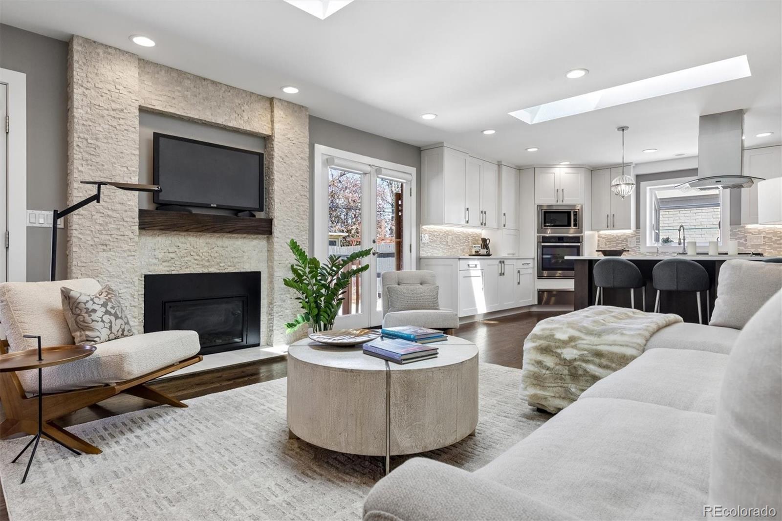 MLS Image #5 for 895 s glencoe street,denver, Colorado