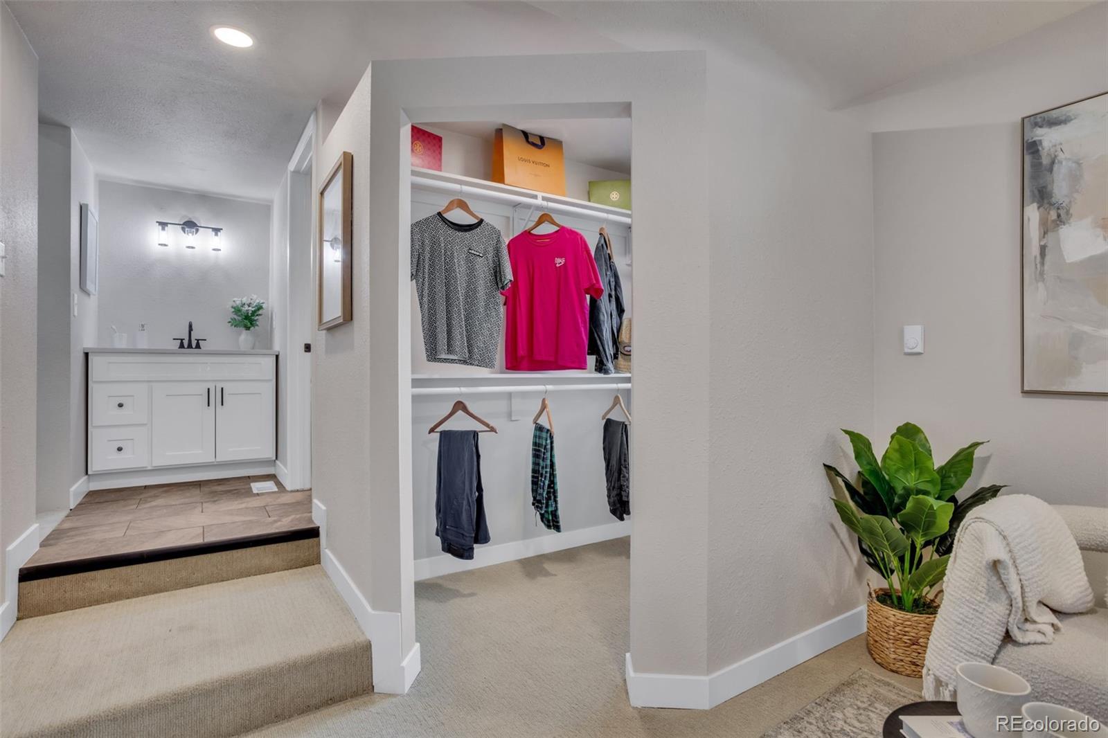 MLS Image #19 for 2960  poplar street,denver, Colorado