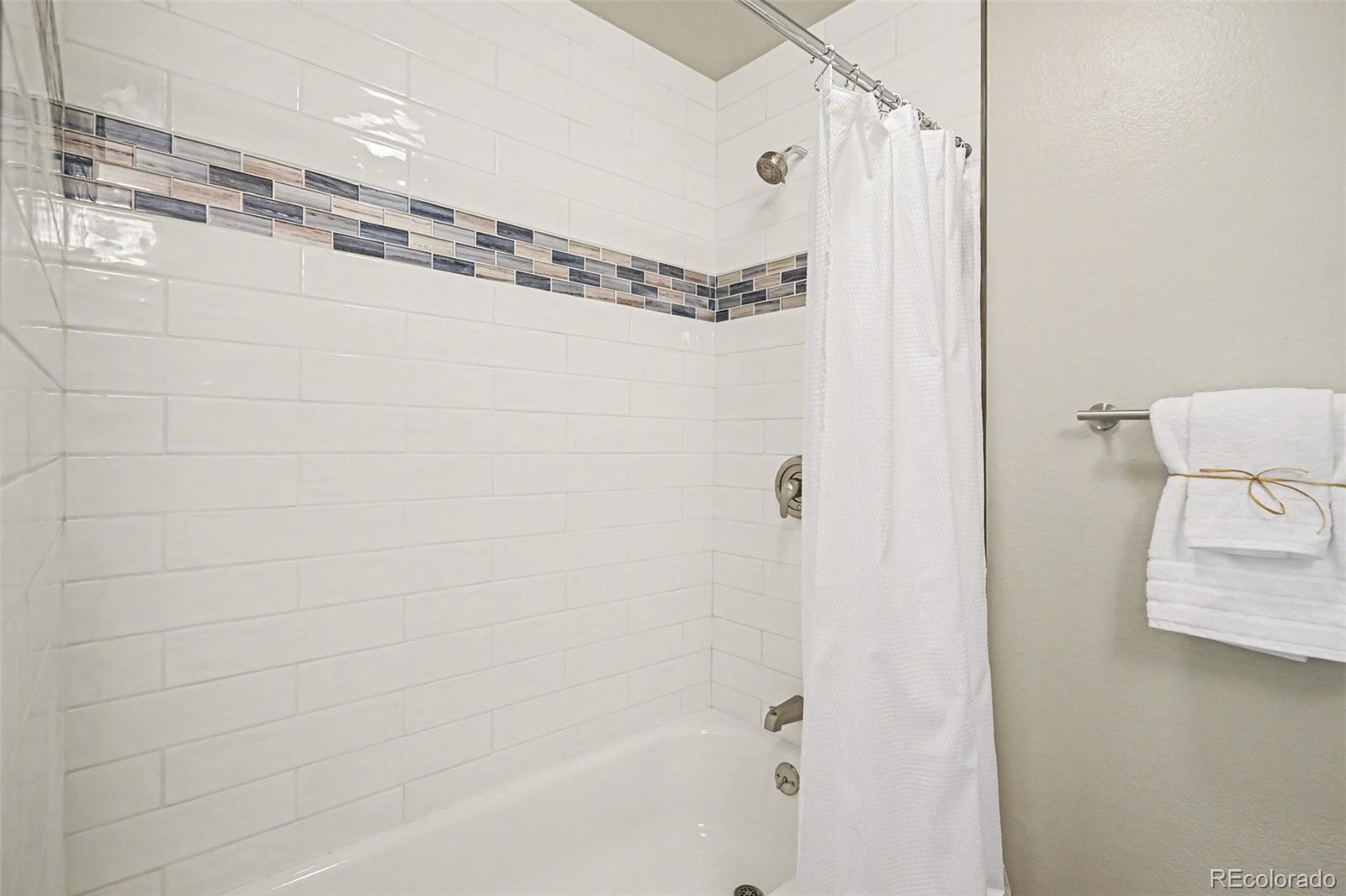 MLS Image #13 for 811  altair drive,littleton, Colorado