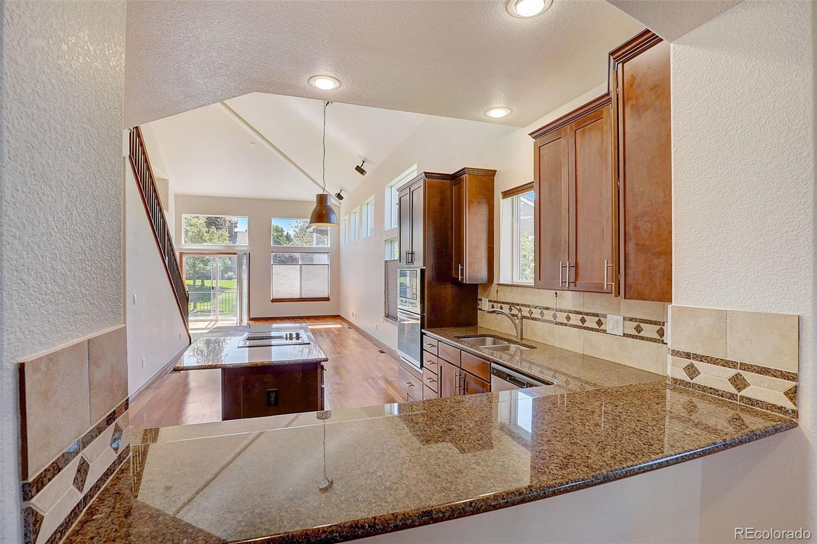MLS Image #5 for 6541  umber circle,arvada, Colorado