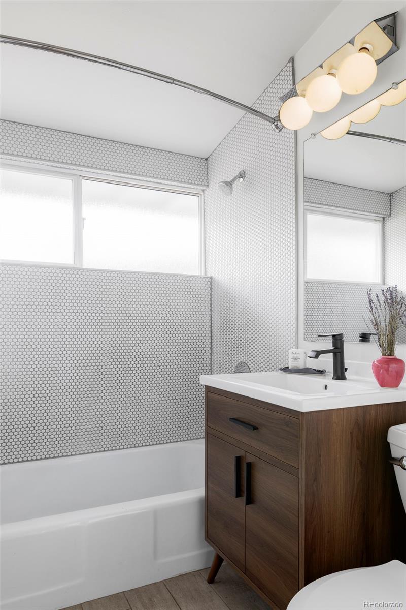 MLS Image #15 for 2515 s newton street,denver, Colorado