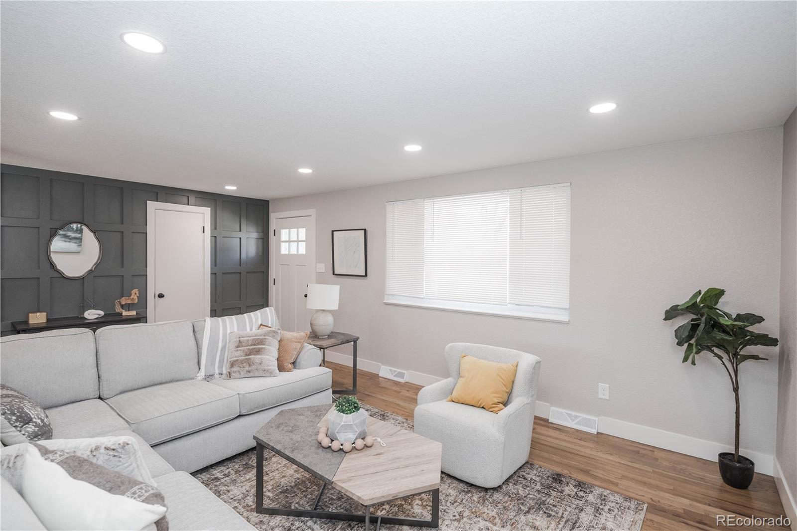MLS Image #4 for 2846 s lamar street,denver, Colorado