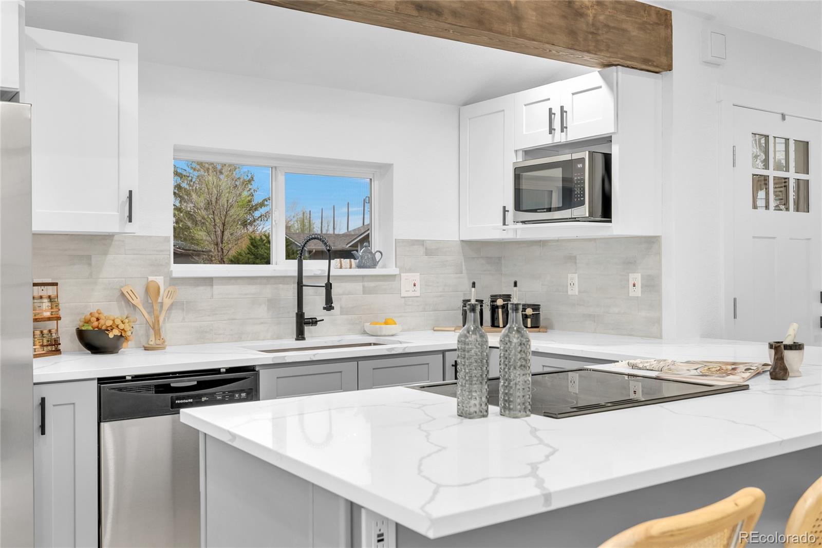 MLS Image #11 for 8573  dover circle,arvada, Colorado