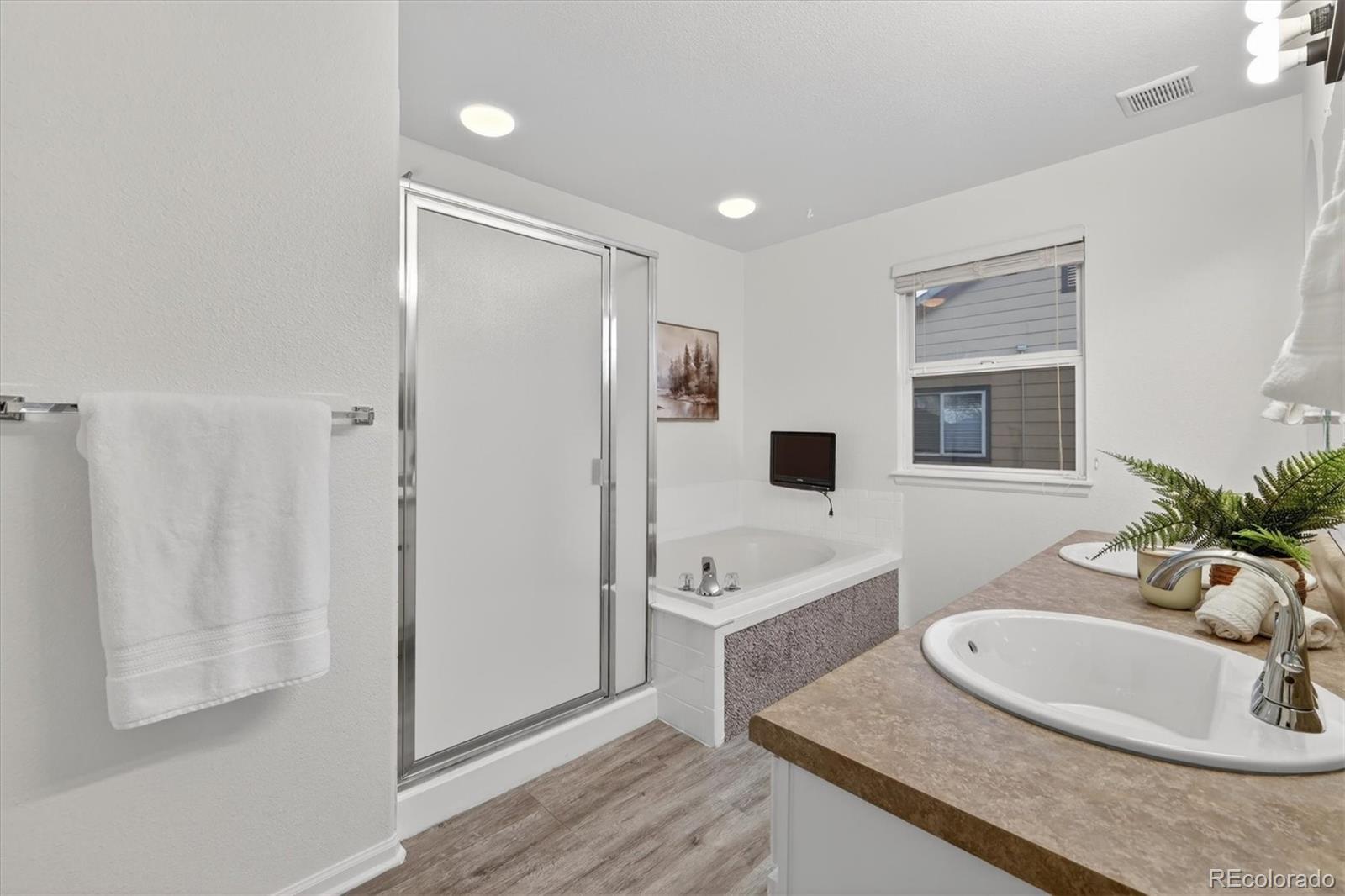 MLS Image #16 for 19805 e 58th place,aurora, Colorado