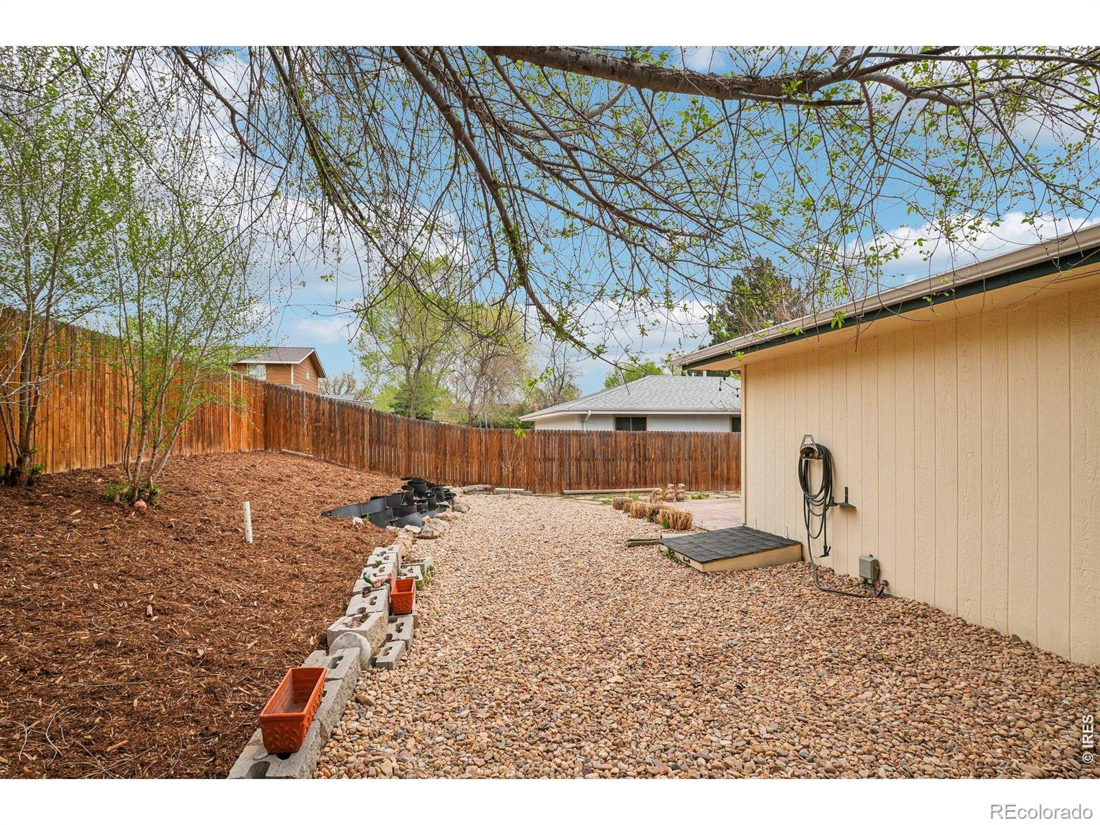 MLS Image #38 for 1518  green place,longmont, Colorado