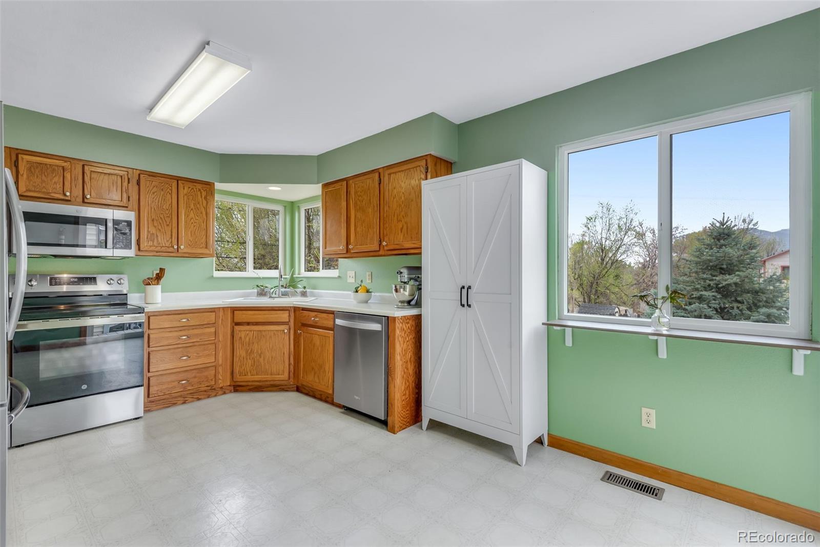 MLS Image #14 for 110  monk street,colorado springs, Colorado