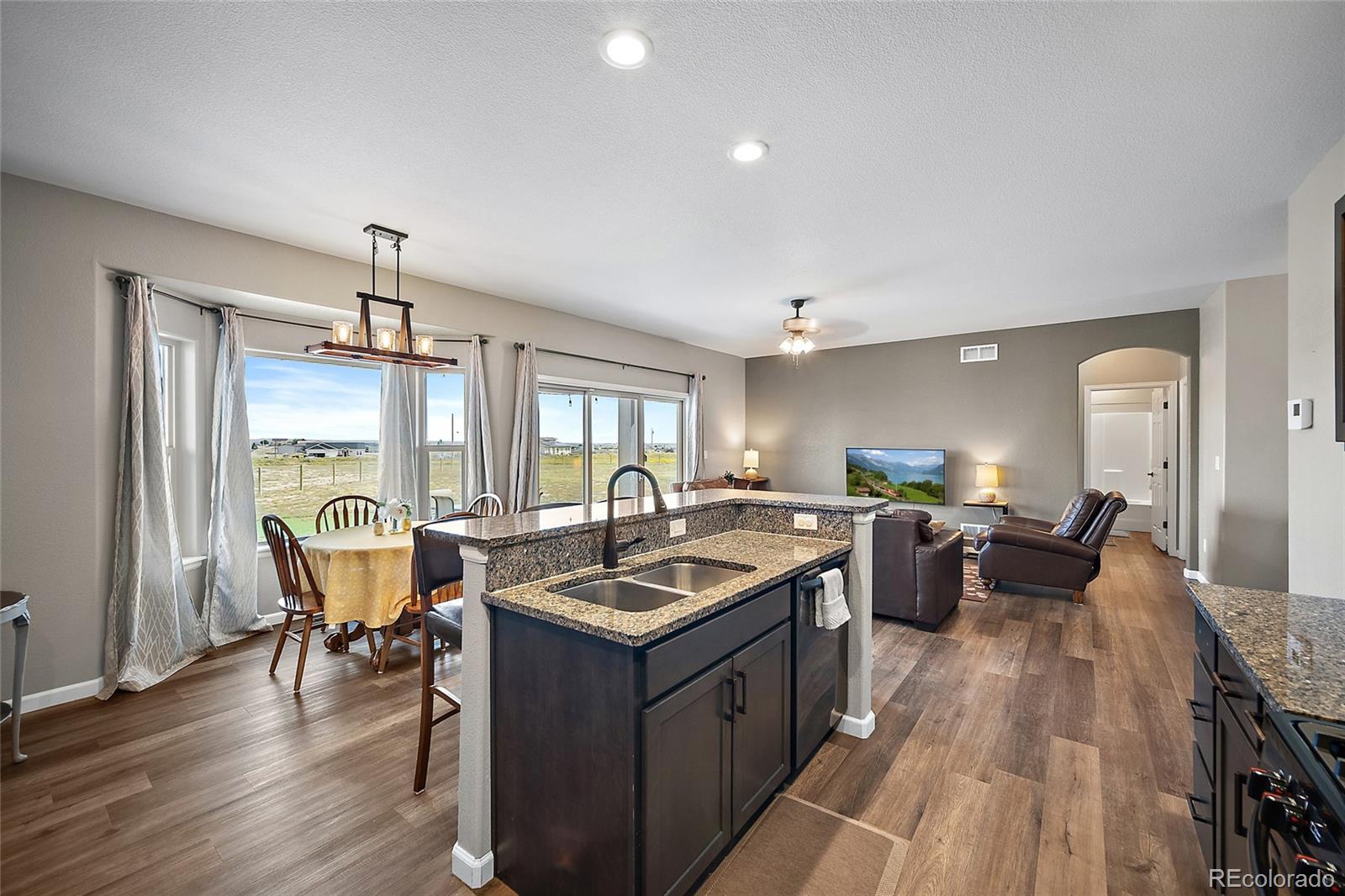 MLS Image #11 for 469 e gentry drive,pueblo, Colorado