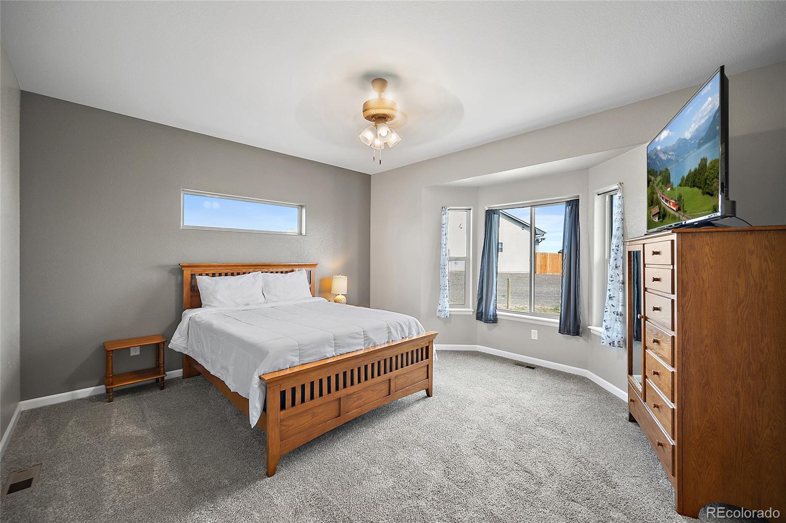 MLS Image #5 for 469 e gentry drive,pueblo, Colorado