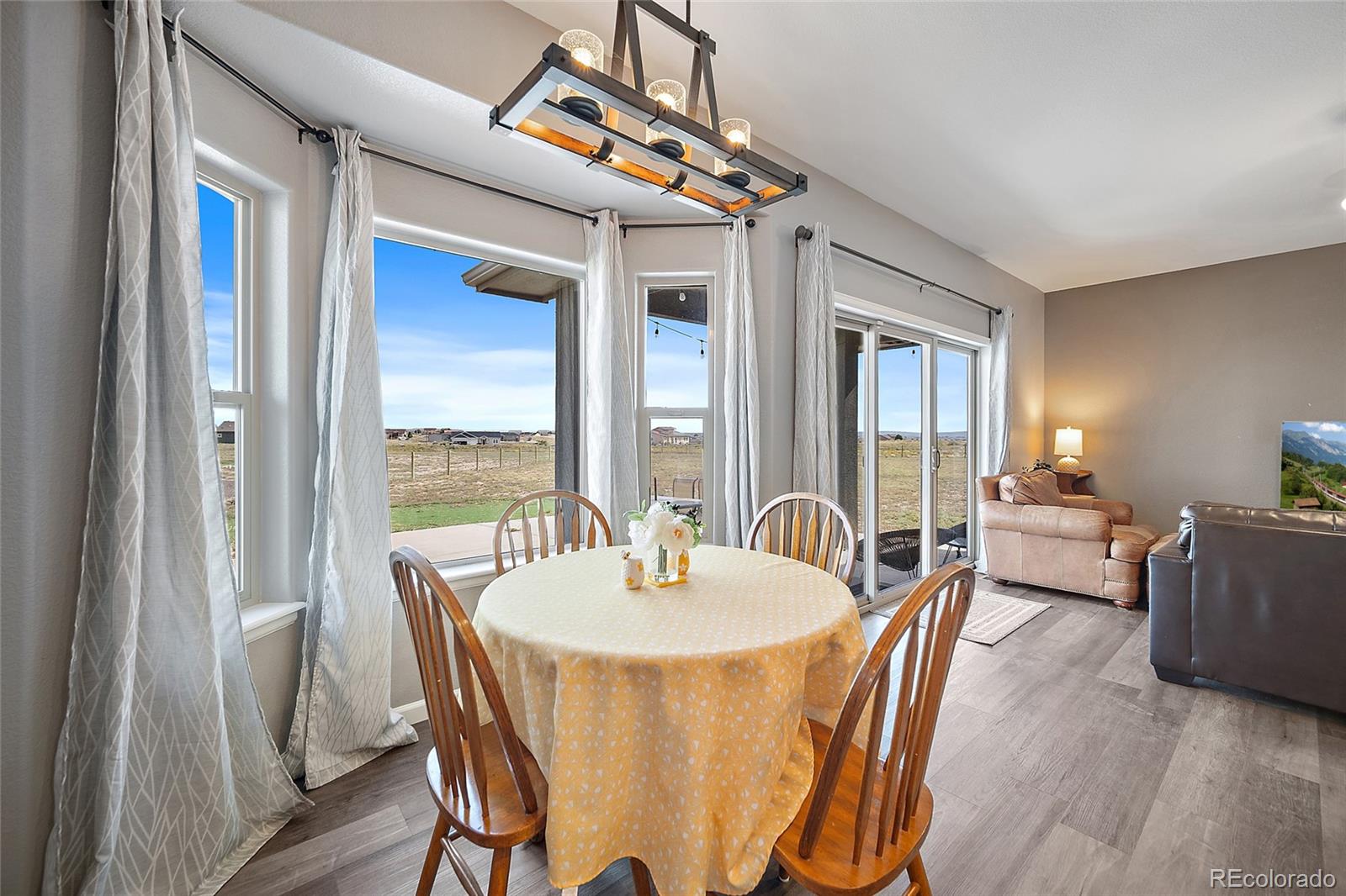 MLS Image #8 for 469 e gentry drive,pueblo, Colorado