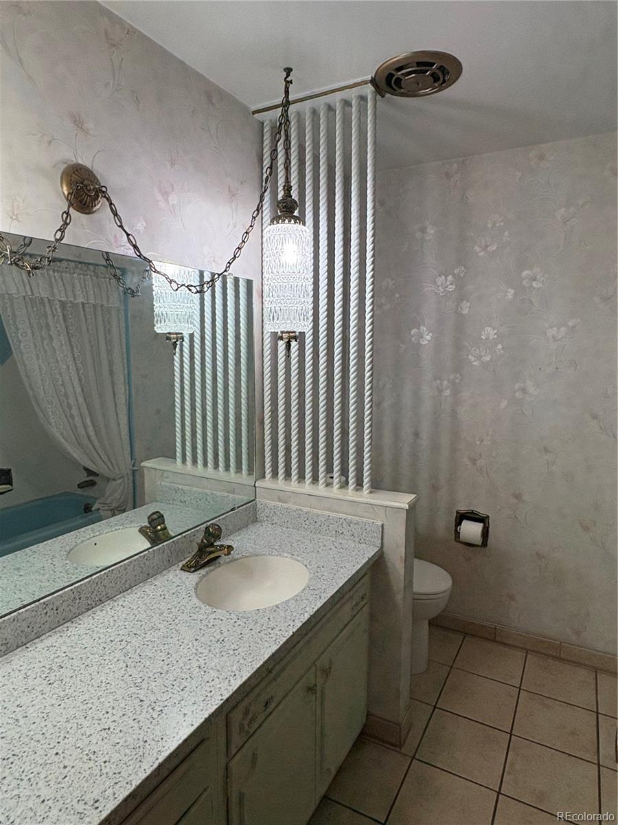 MLS Image #9 for 2753 s benton street,denver, Colorado