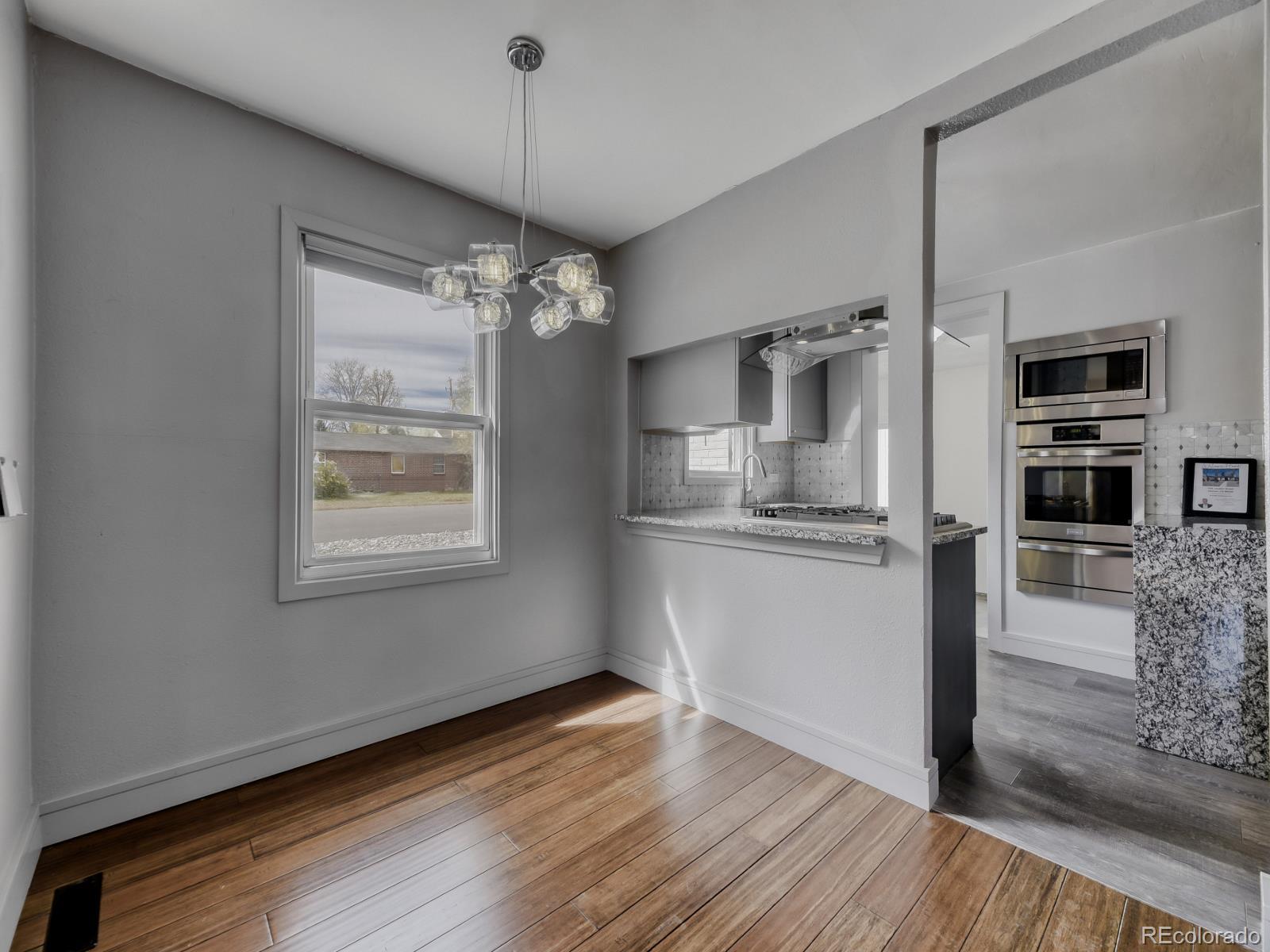 MLS Image #4 for 1105  leyden street,denver, Colorado