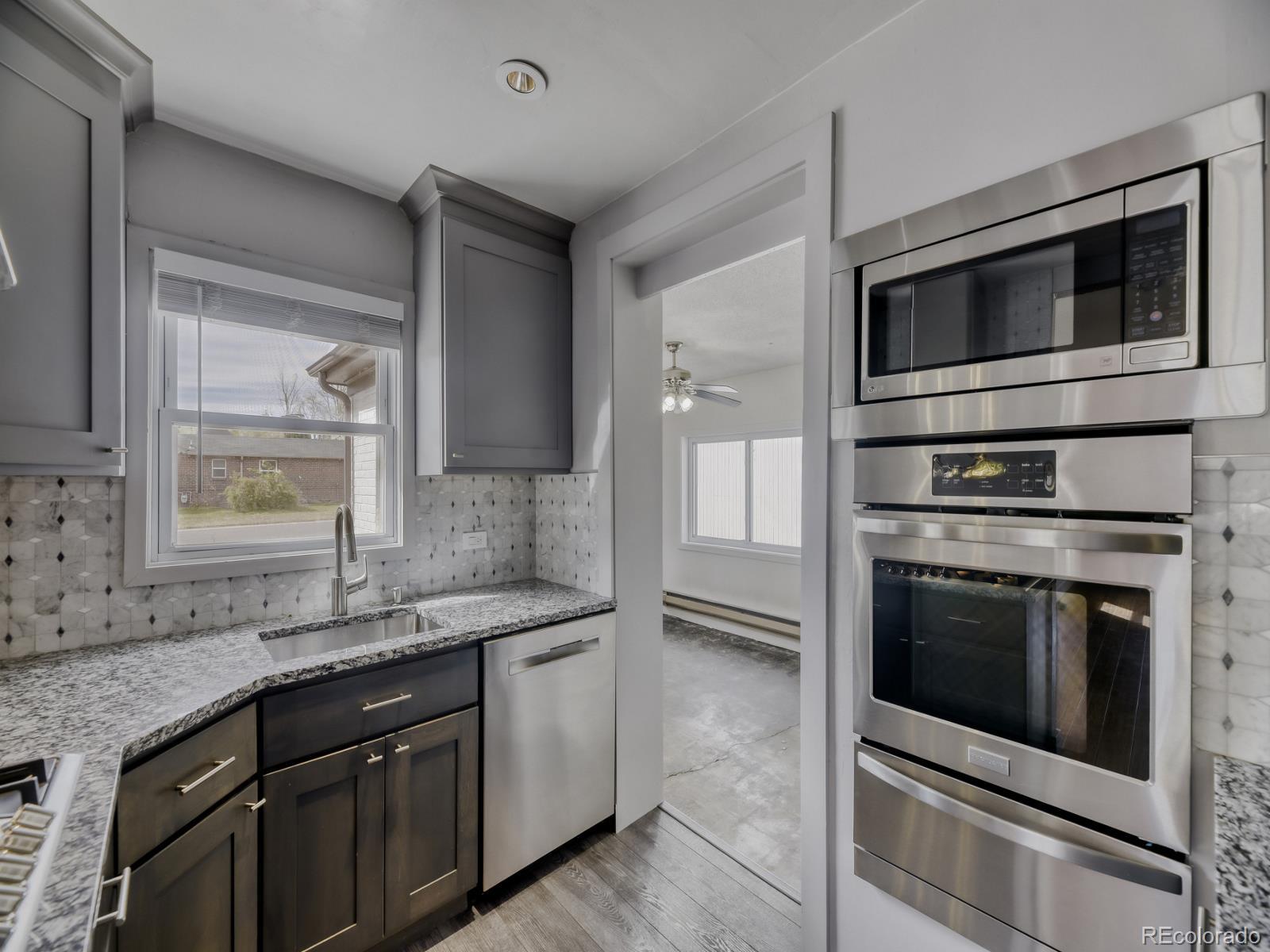 MLS Image #5 for 1105  leyden street,denver, Colorado
