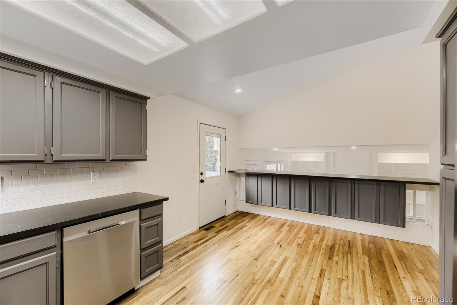 MLS Image #10 for 5038 s evanston street,aurora, Colorado