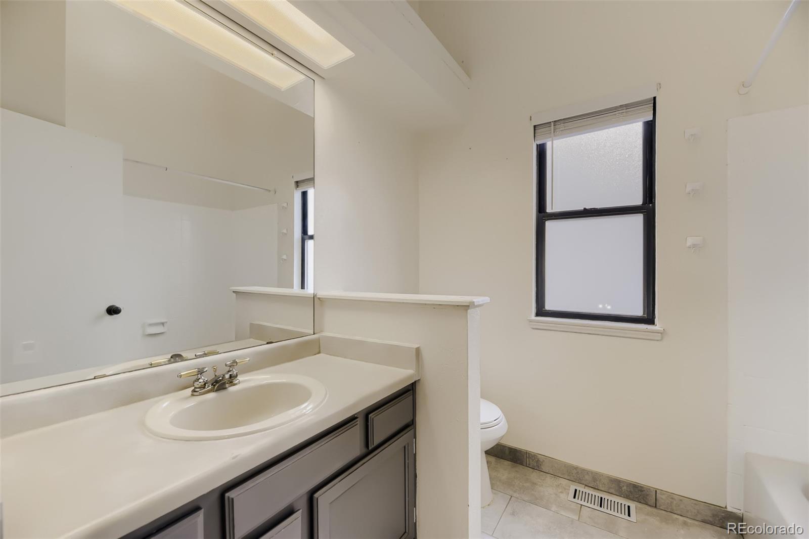 MLS Image #25 for 5038 s evanston street,aurora, Colorado