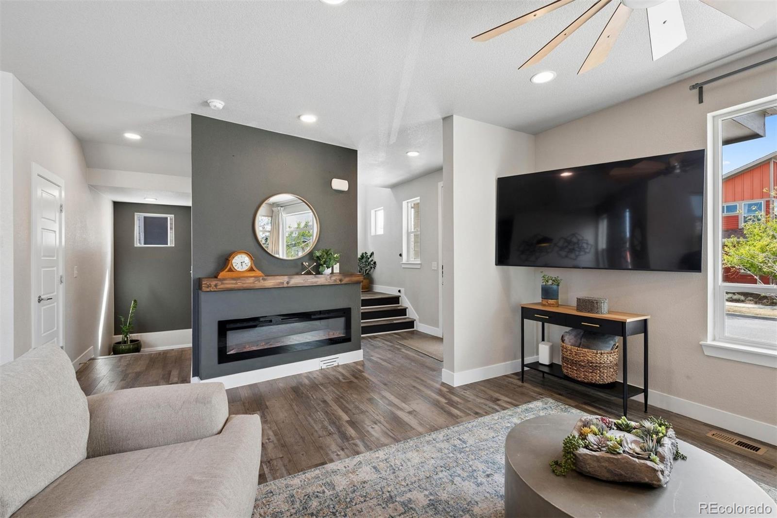 MLS Image #10 for 5870  boston street,denver, Colorado