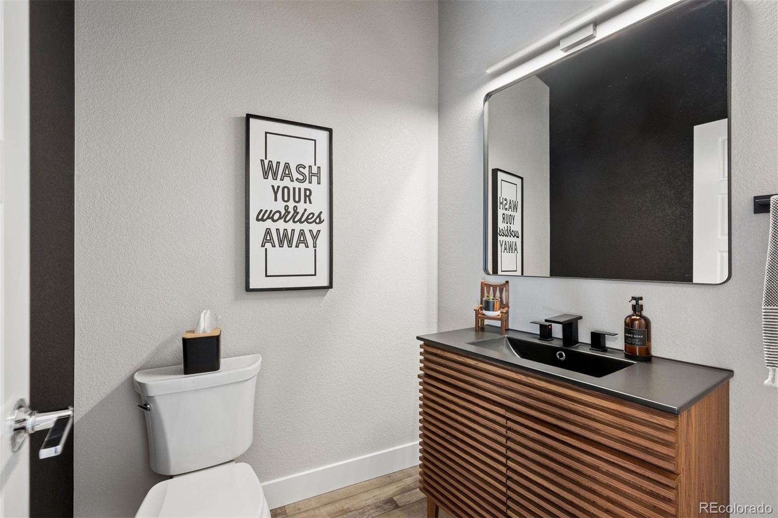 MLS Image #12 for 5870  boston street,denver, Colorado