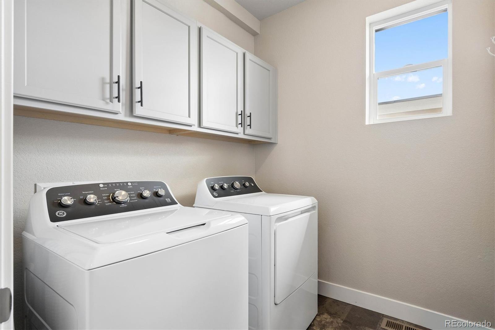 MLS Image #25 for 5870  boston street,denver, Colorado