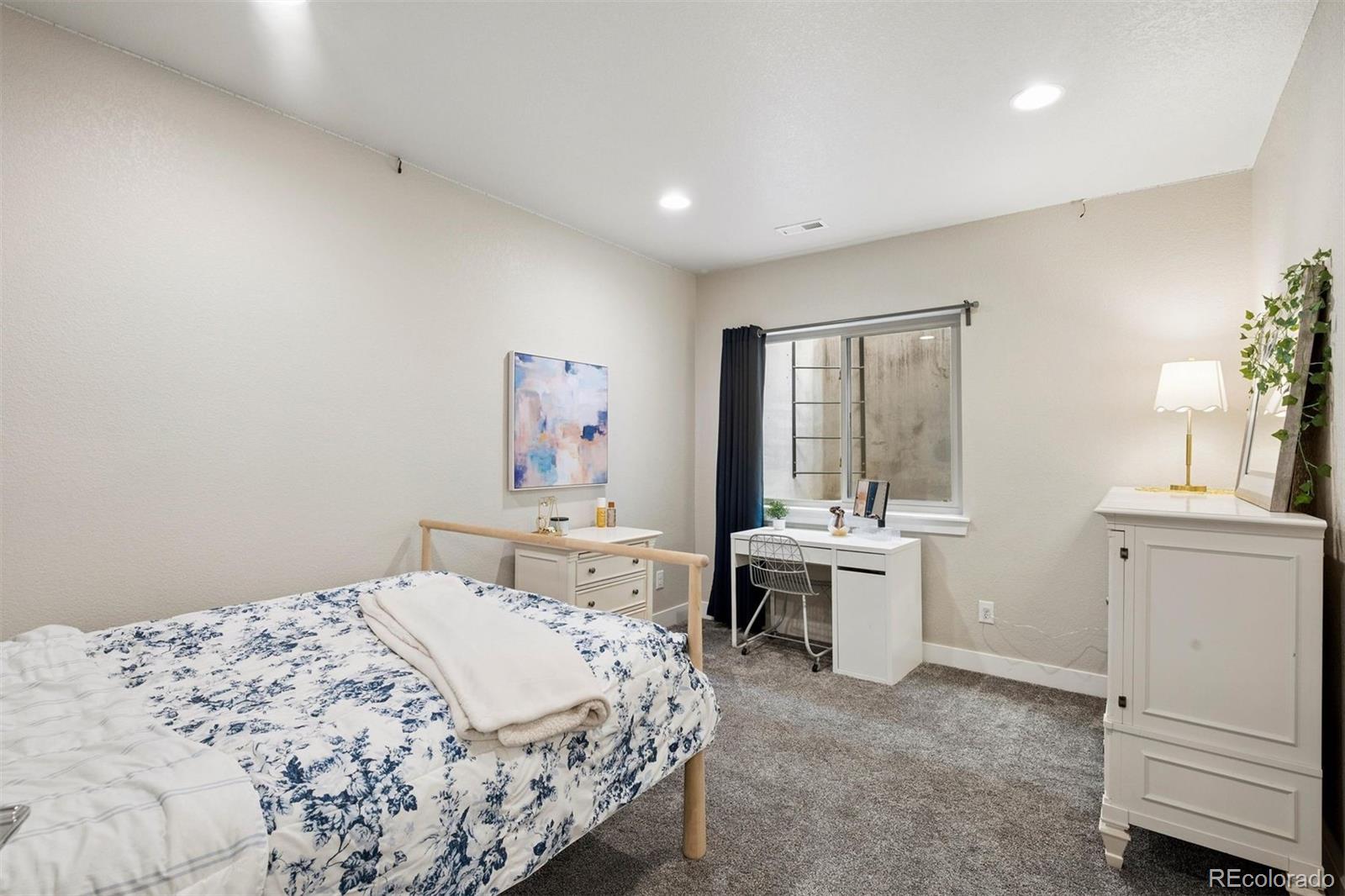 MLS Image #30 for 5870  boston street,denver, Colorado
