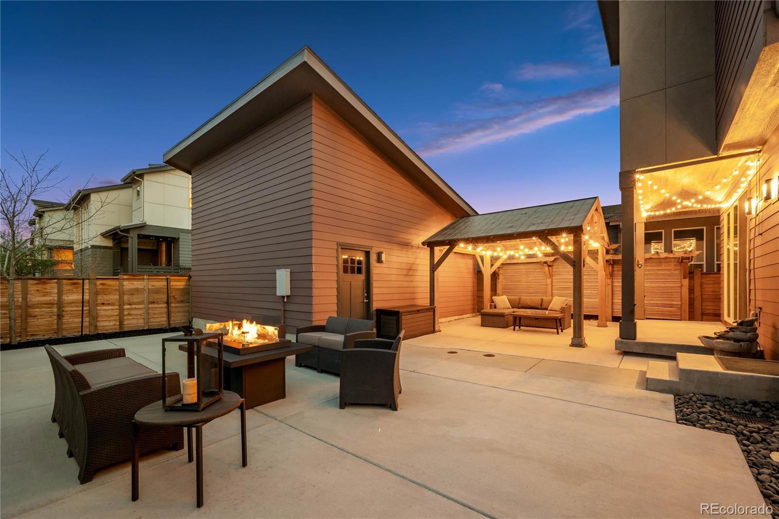MLS Image #39 for 5870  boston street,denver, Colorado