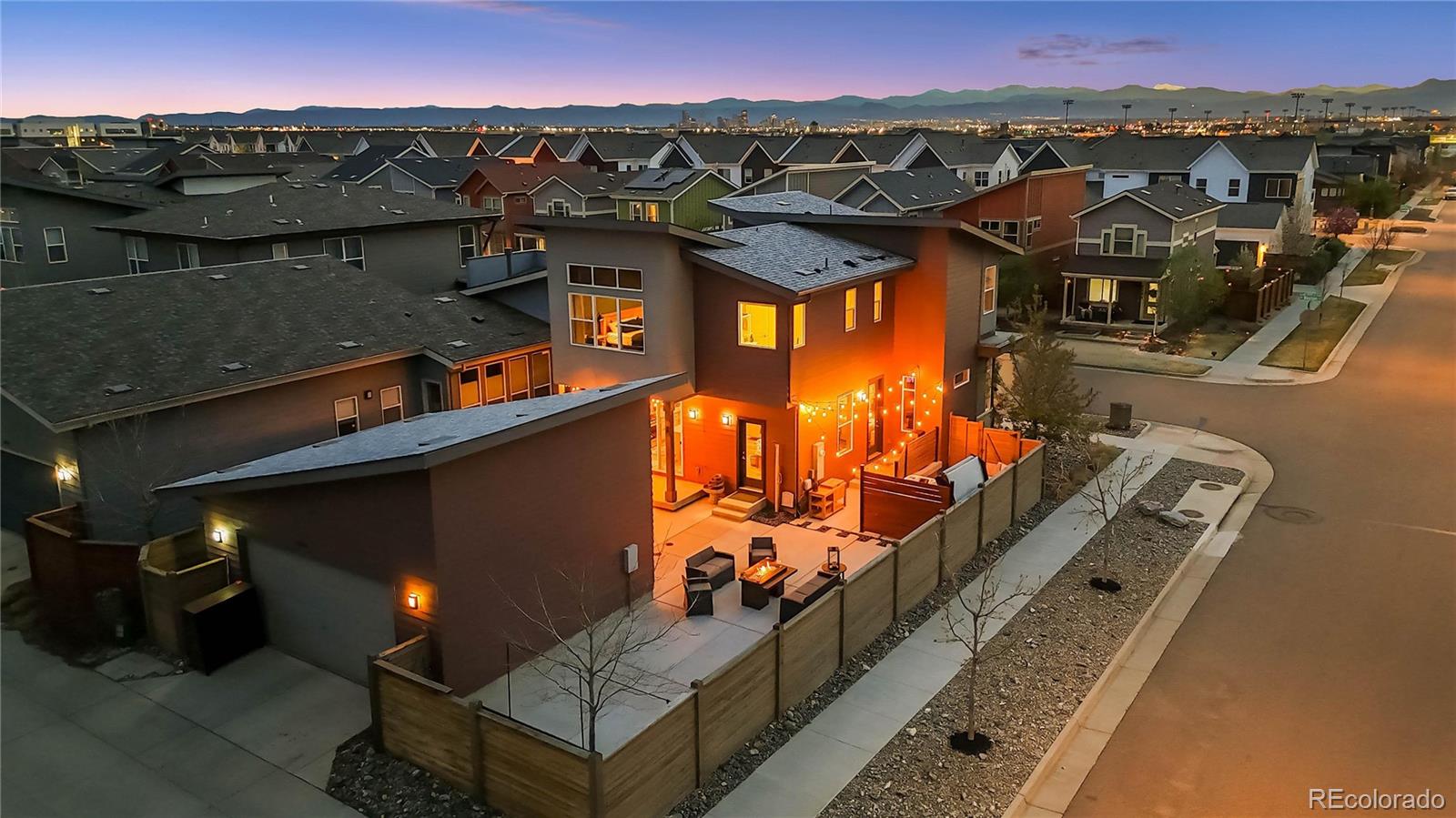 MLS Image #40 for 5870  boston street,denver, Colorado