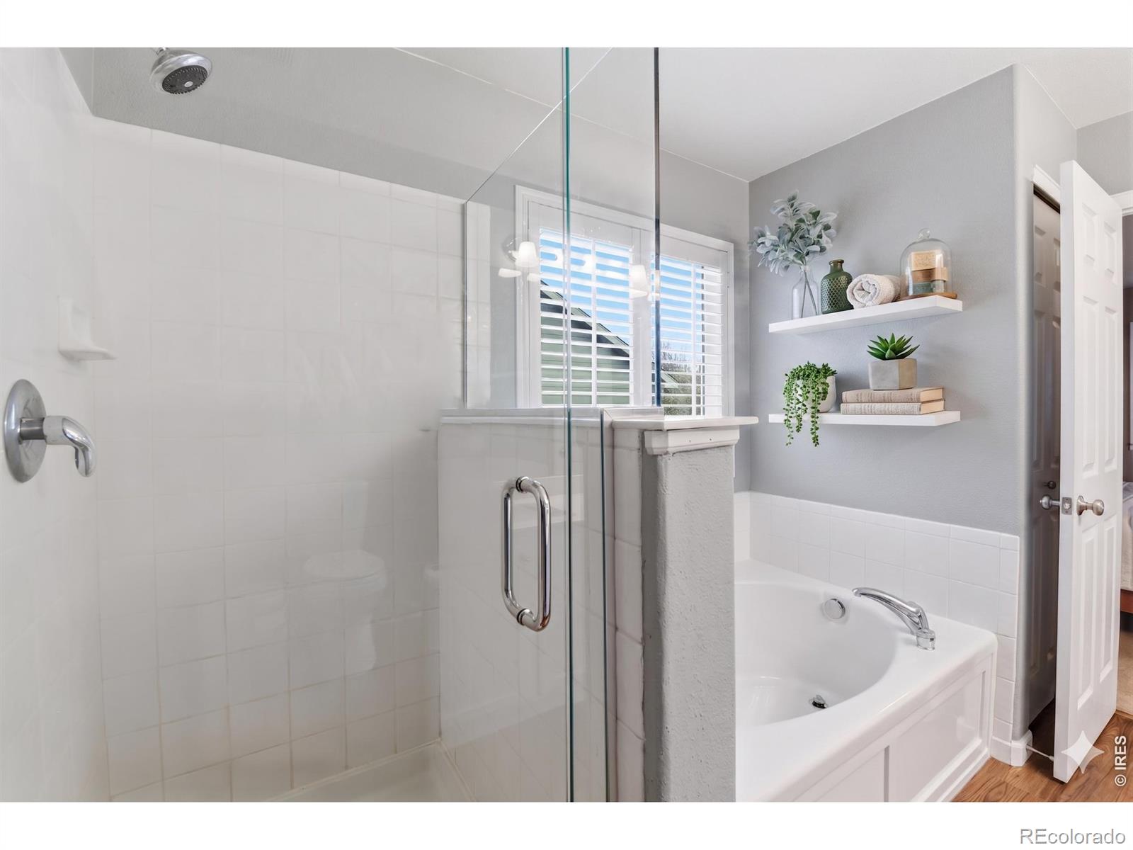 MLS Image #5 for 5822  oak meadows boulevard,firestone, Colorado