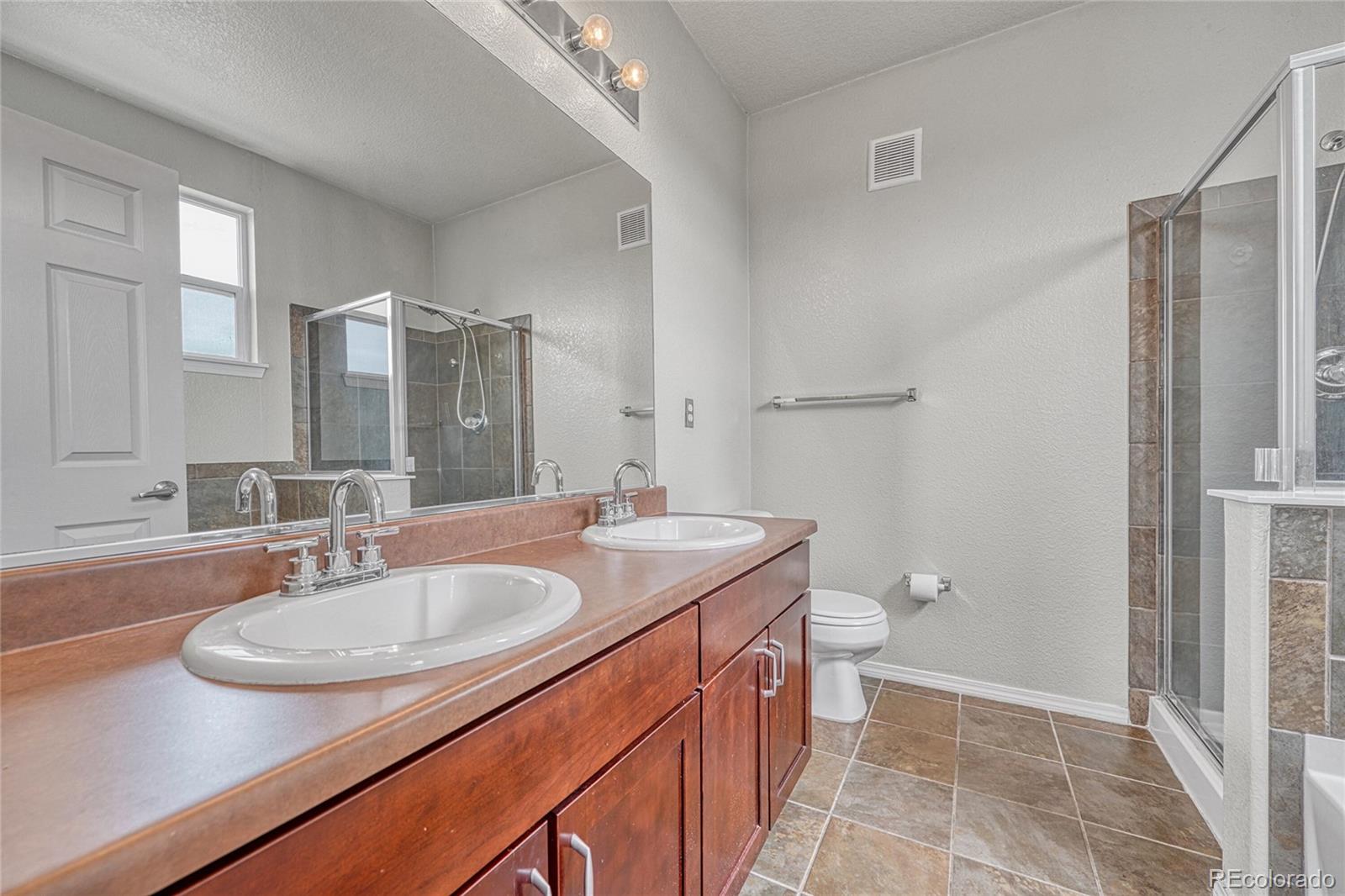MLS Image #12 for 15540  canyon gulch lane 210,englewood, Colorado