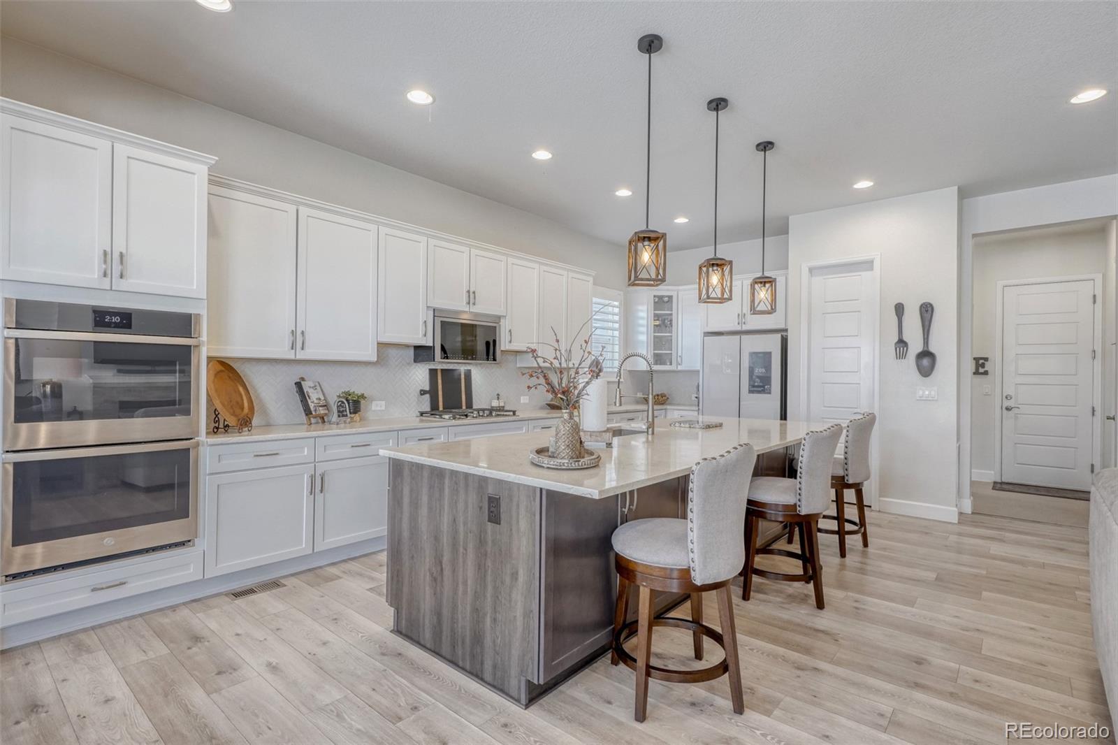 MLS Image #8 for 8024 s kewaunee street,aurora, Colorado