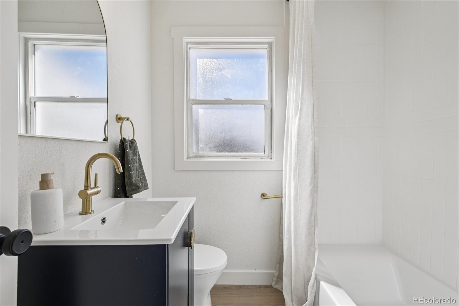MLS Image #15 for 1215 s utica street,denver, Colorado